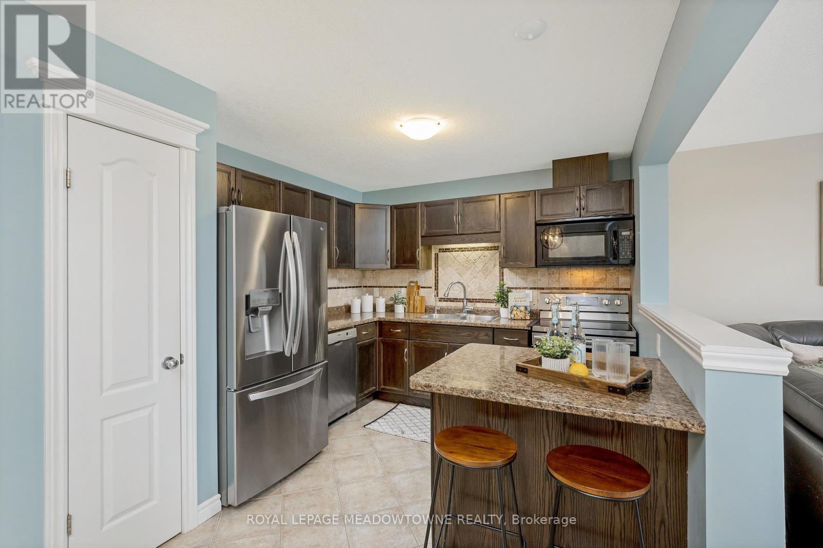 












324 SEVERN DRIVE

,
Guelph,




Ontario
N1E0E9

