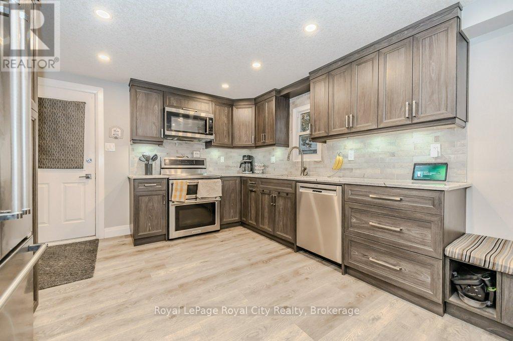












478 PINETREE CRESCENT

,
Cambridge,




Ontario
N3H4X5

