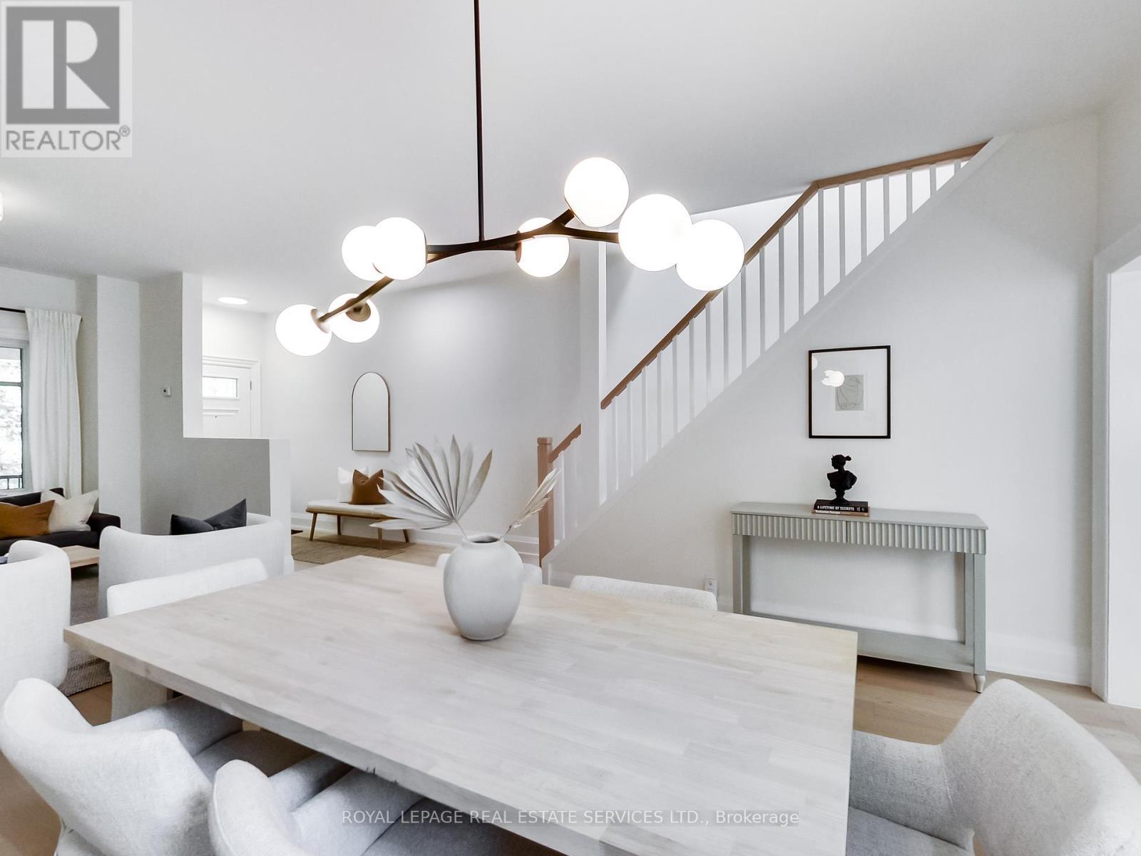 












53 CHESTER AVENUE

,
Toronto,




Ontario
M4K2Z8

