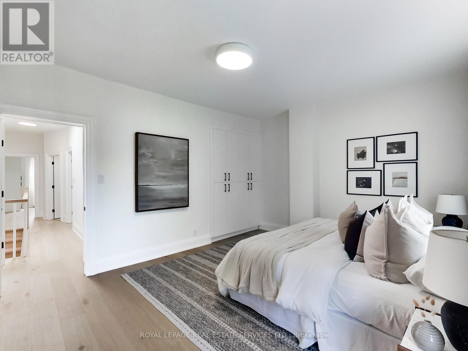 












53 CHESTER AVENUE

,
Toronto,




Ontario
M4K2Z8

