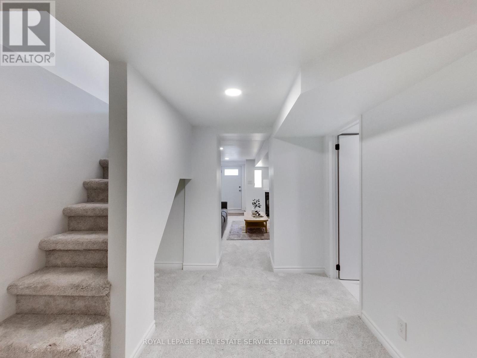 












53 CHESTER AVENUE

,
Toronto,




Ontario
M4K2Z8

