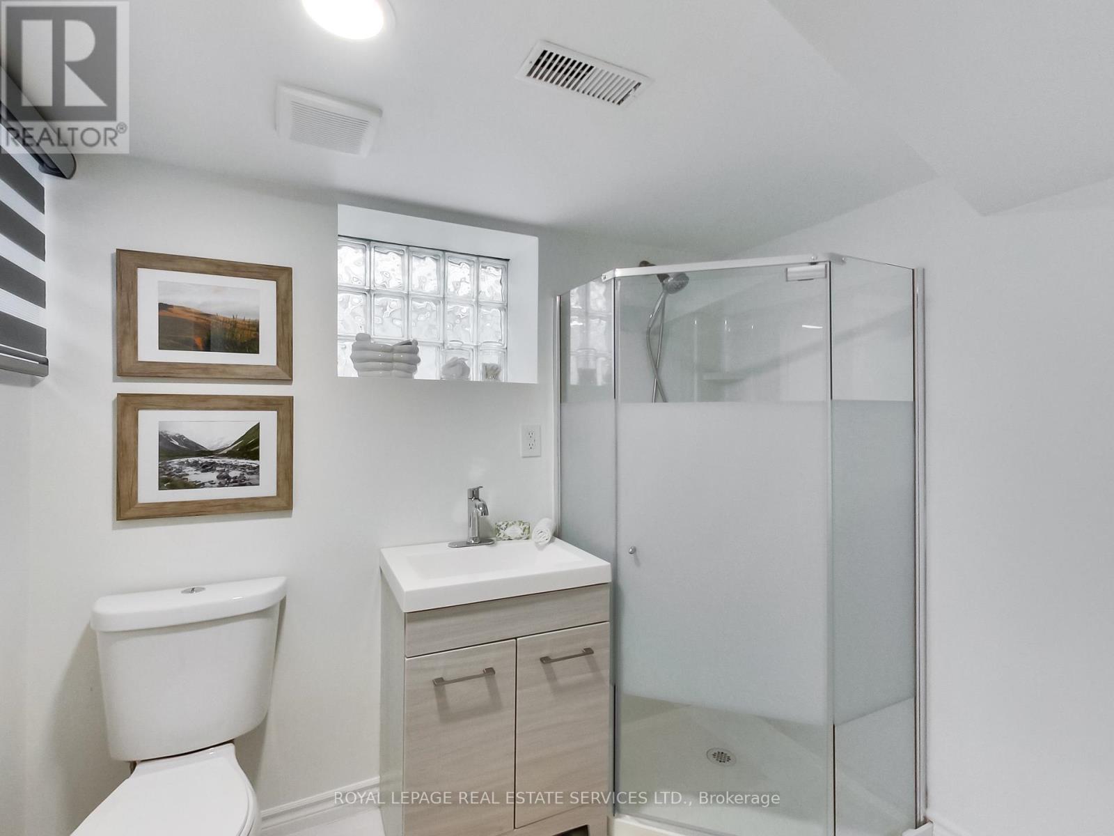 












53 CHESTER AVENUE

,
Toronto,




Ontario
M4K2Z8

