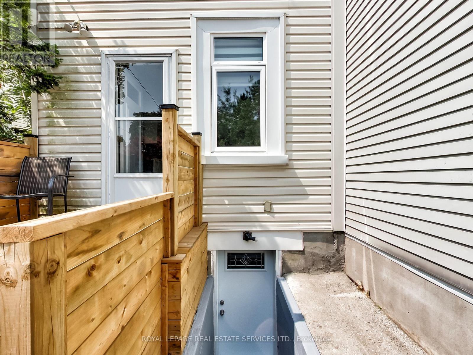 












53 CHESTER AVENUE

,
Toronto,




Ontario
M4K2Z8

