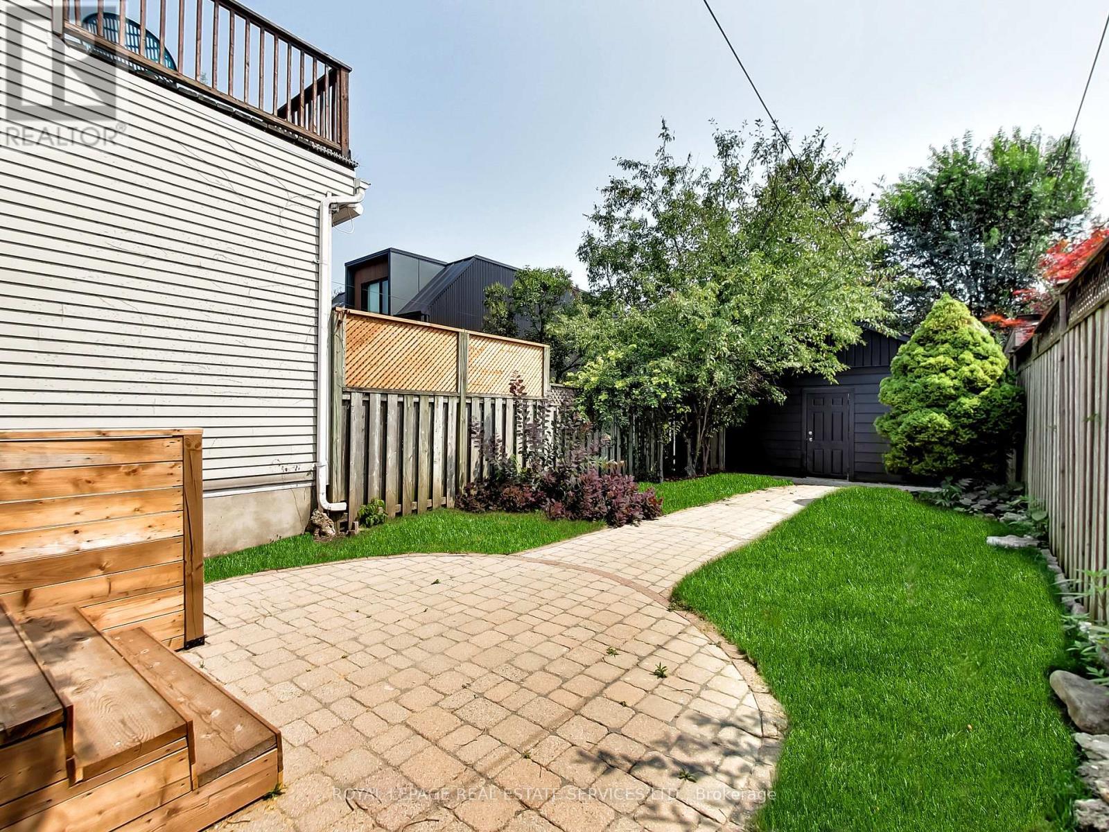 












53 CHESTER AVENUE

,
Toronto,




Ontario
M4K2Z8


