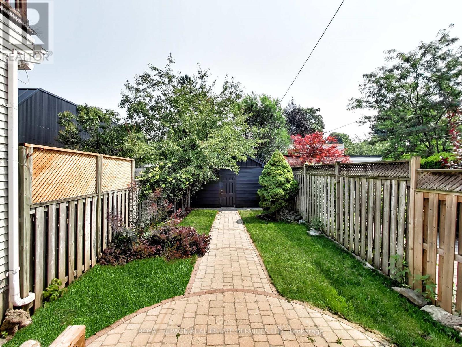 












53 CHESTER AVENUE

,
Toronto,




Ontario
M4K2Z8


