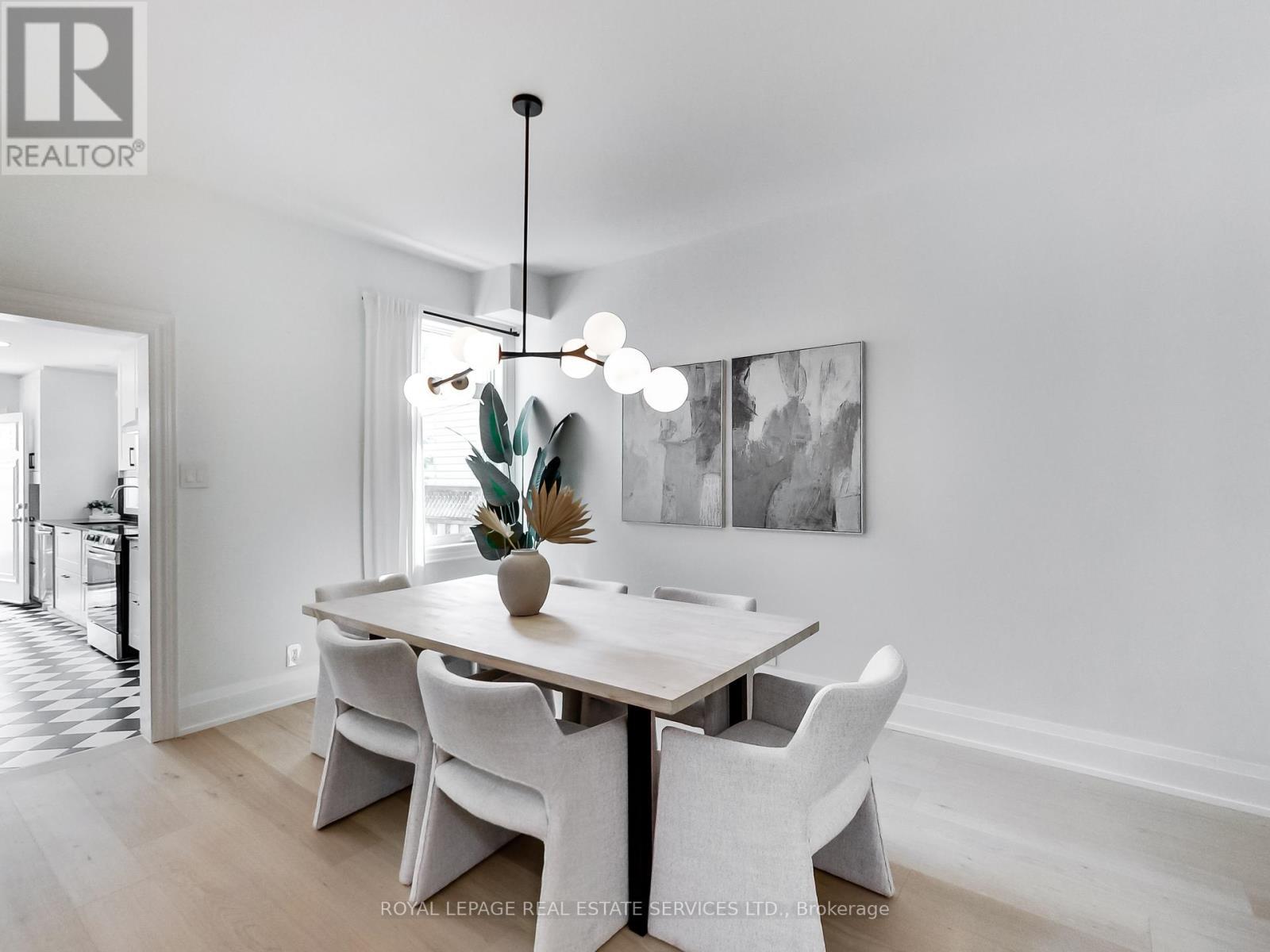 












53 CHESTER AVENUE

,
Toronto,




Ontario
M4K2Z8

