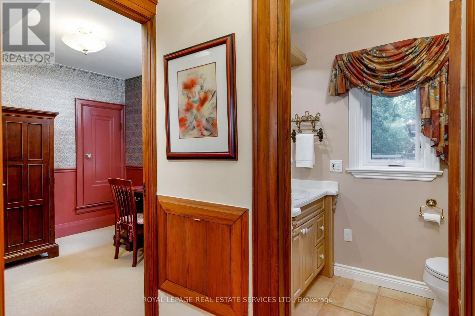 












154 HUMBERCREST BOULEVARD

,
Toronto,




Ontario
M6S4L3


