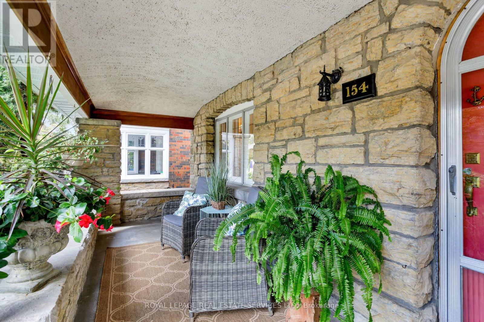 












154 HUMBERCREST BOULEVARD

,
Toronto,




Ontario
M6S4L3

