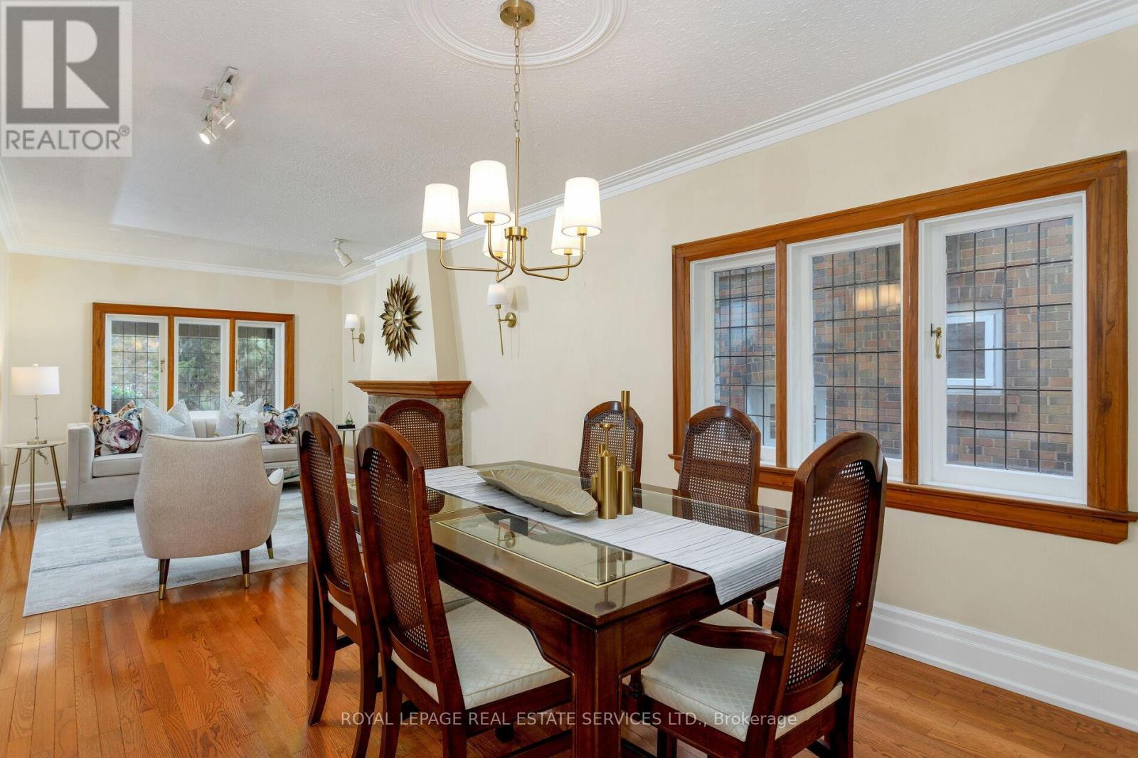 












154 HUMBERCREST BOULEVARD

,
Toronto,




Ontario
M6S4L3


