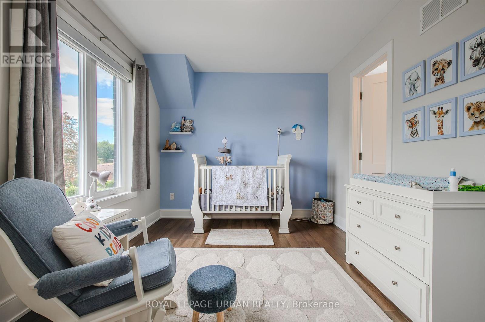 












88 GORT AVENUE

,
Toronto,




Ontario
M8W3Z1

