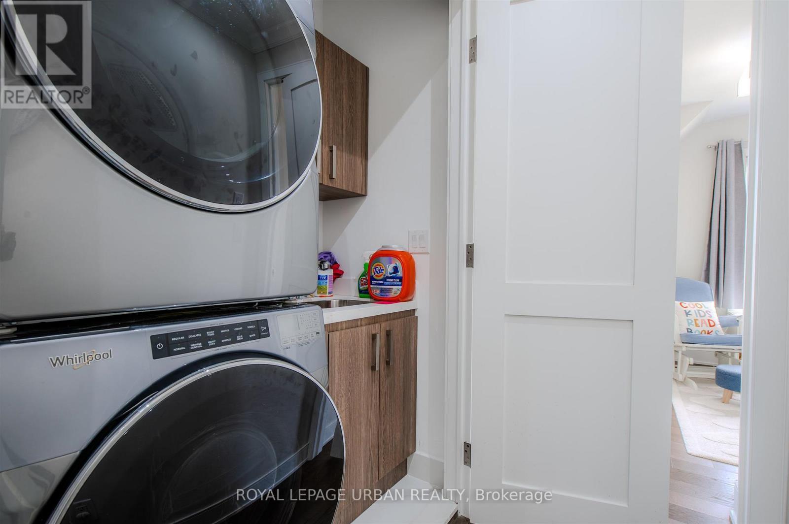 












88 GORT AVENUE

,
Toronto,




Ontario
M8W3Z1

