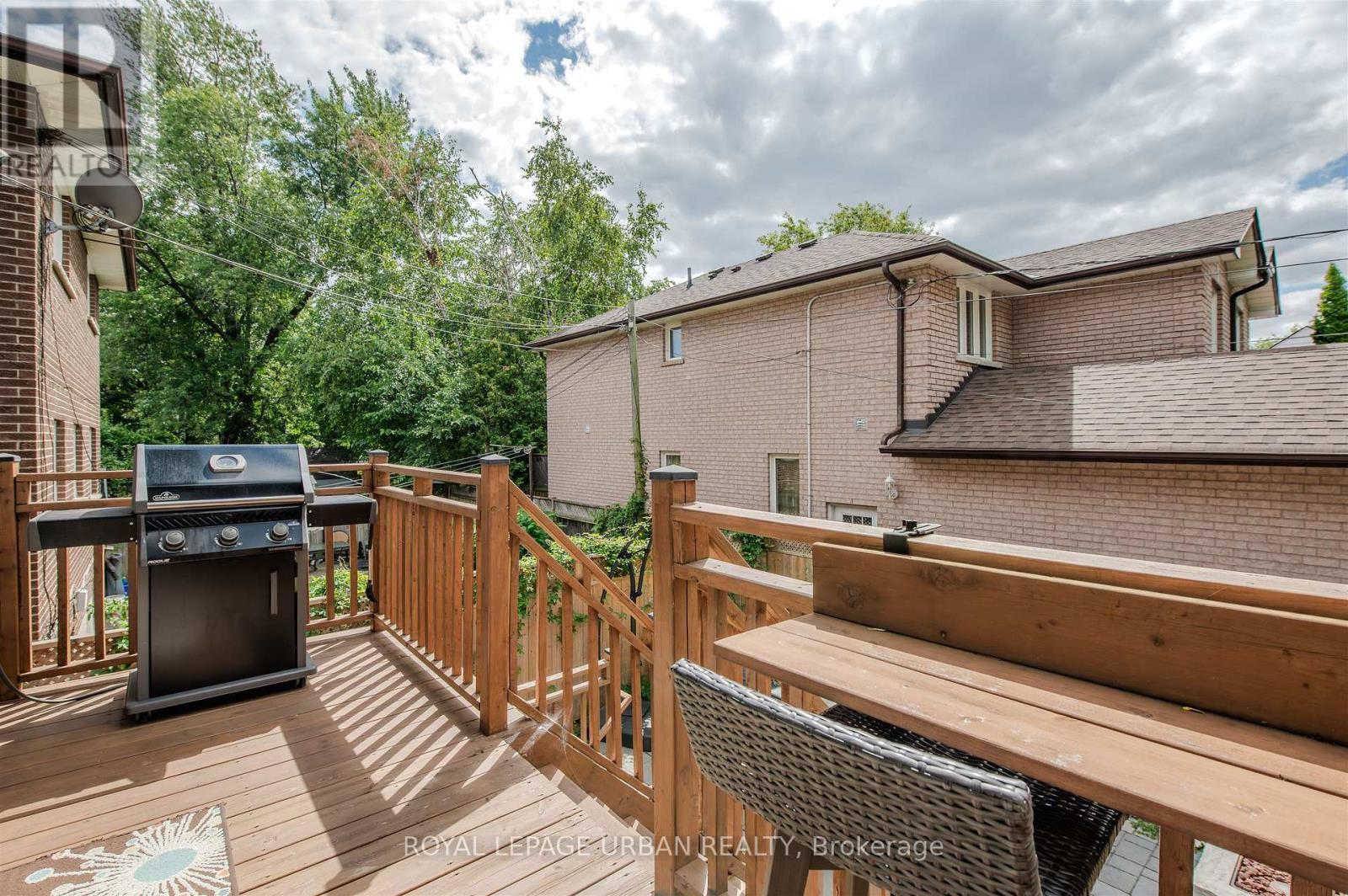 












88 GORT AVENUE

,
Toronto,




Ontario
M8W3Z1

