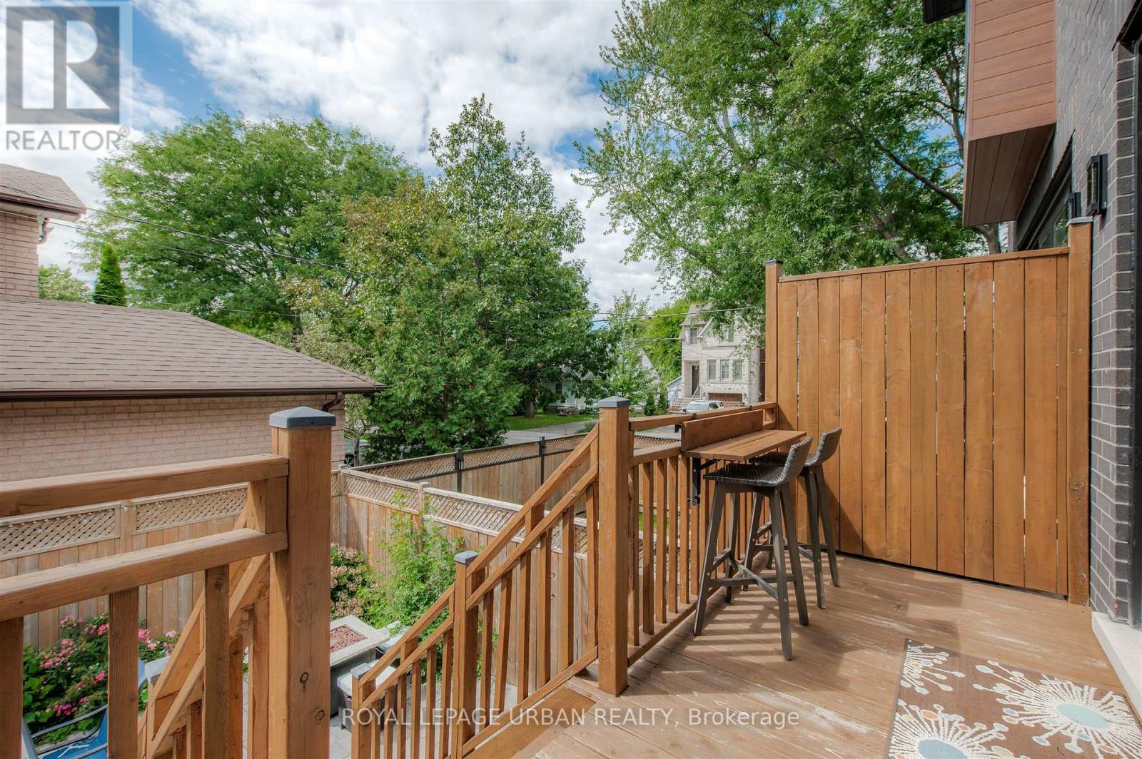 












88 GORT AVENUE

,
Toronto,




Ontario
M8W3Z1

