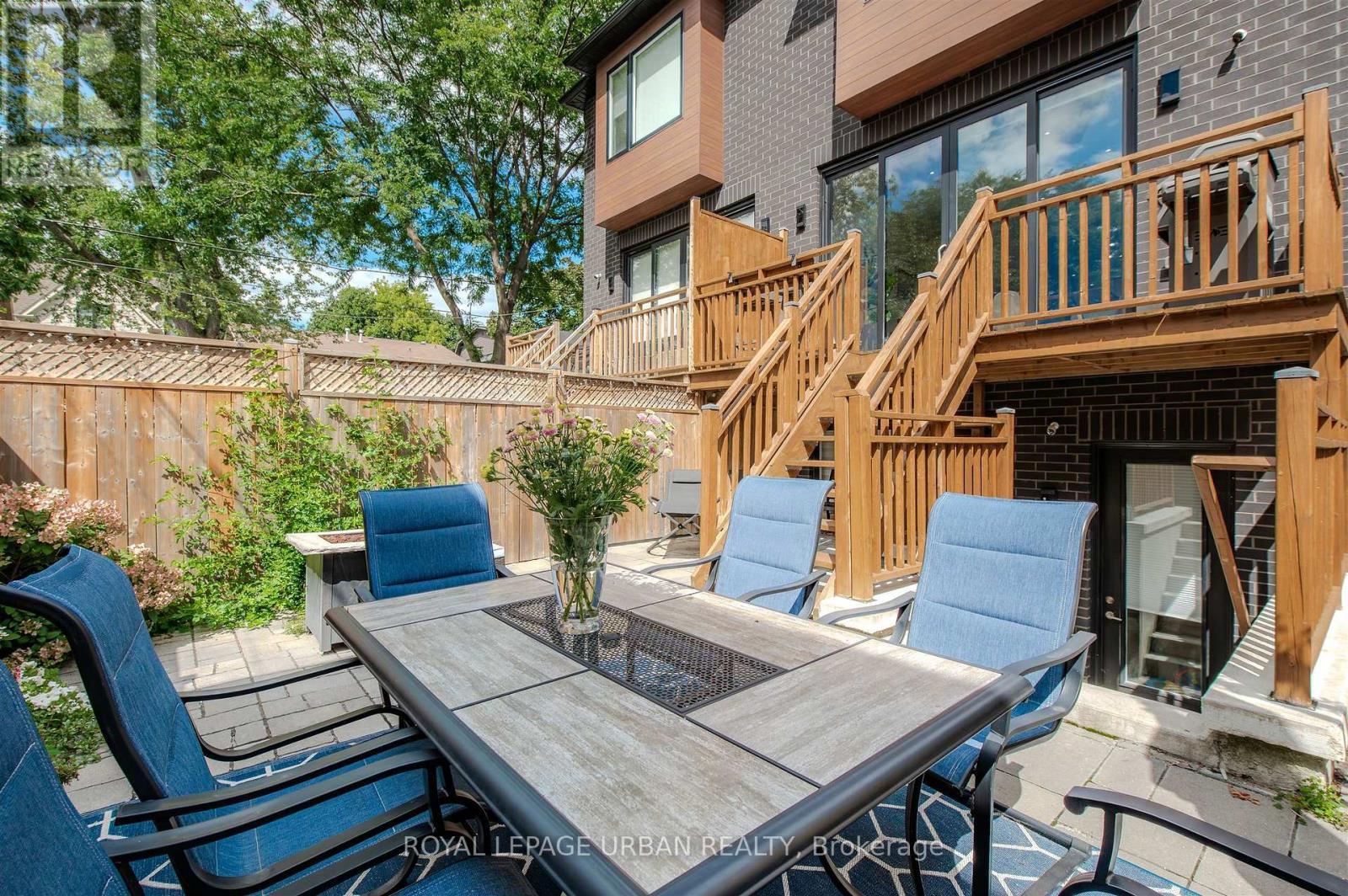












88 GORT AVENUE

,
Toronto,




Ontario
M8W3Z1

