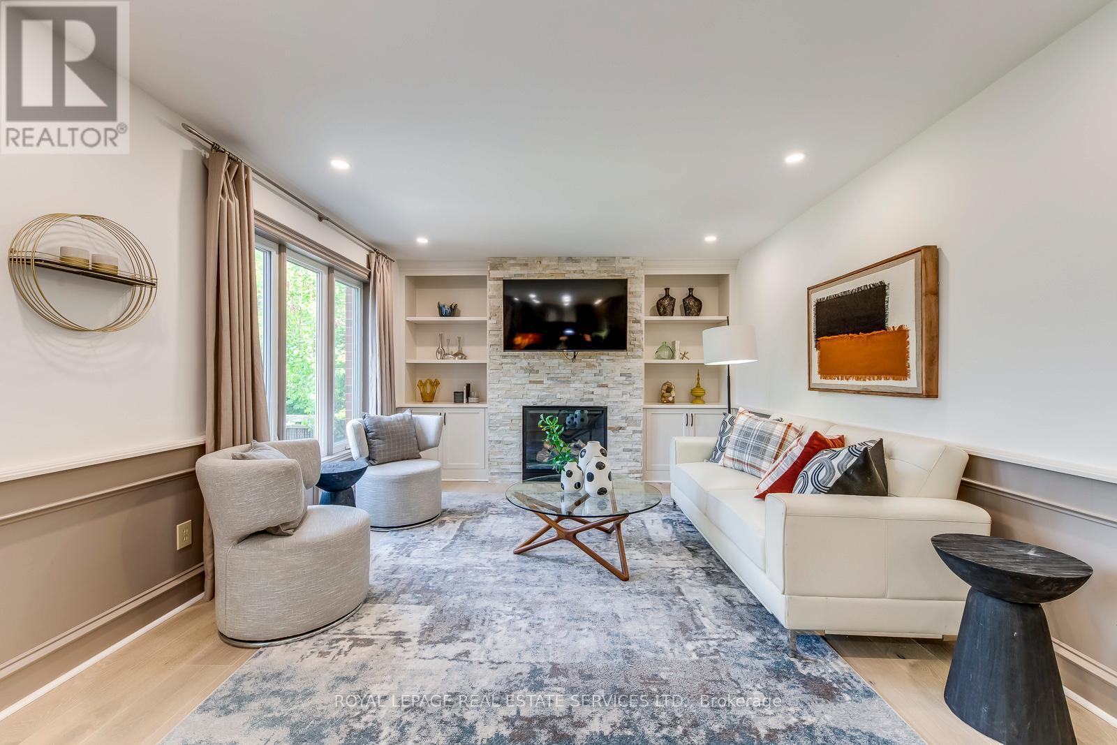 












1387 BAYSHIRE DRIVE

,
Oakville,




Ontario
L6H6E7

