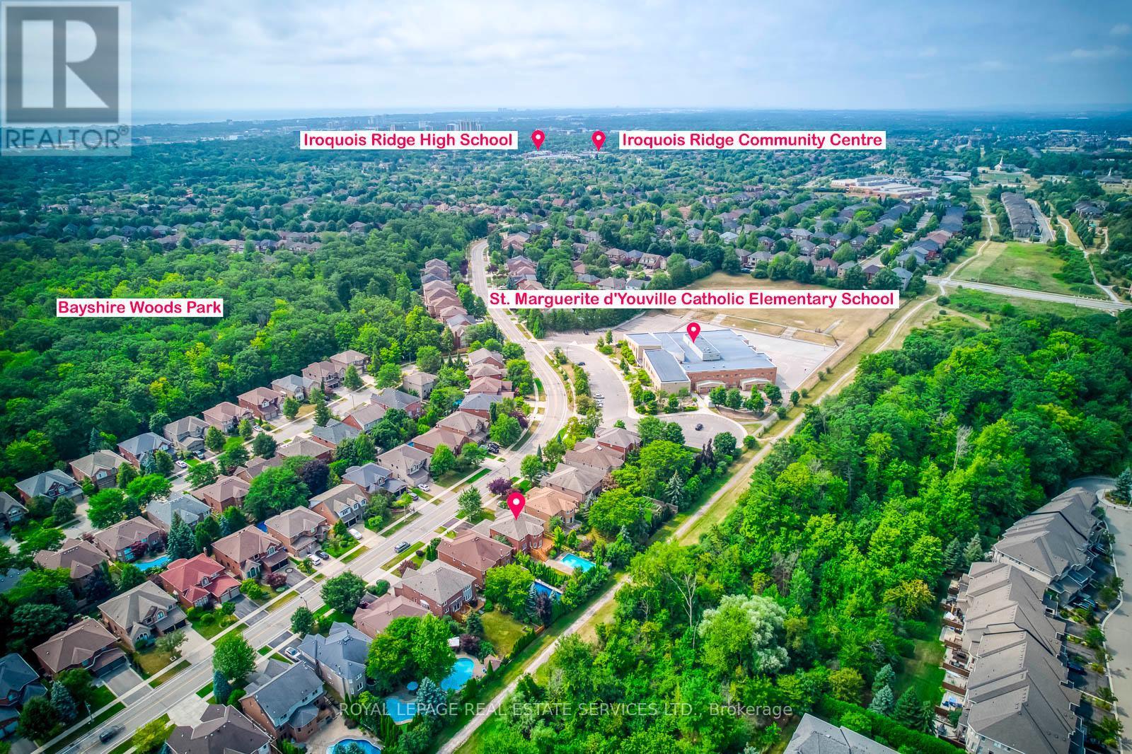 












1387 BAYSHIRE DRIVE

,
Oakville,




Ontario
L6H6E7

