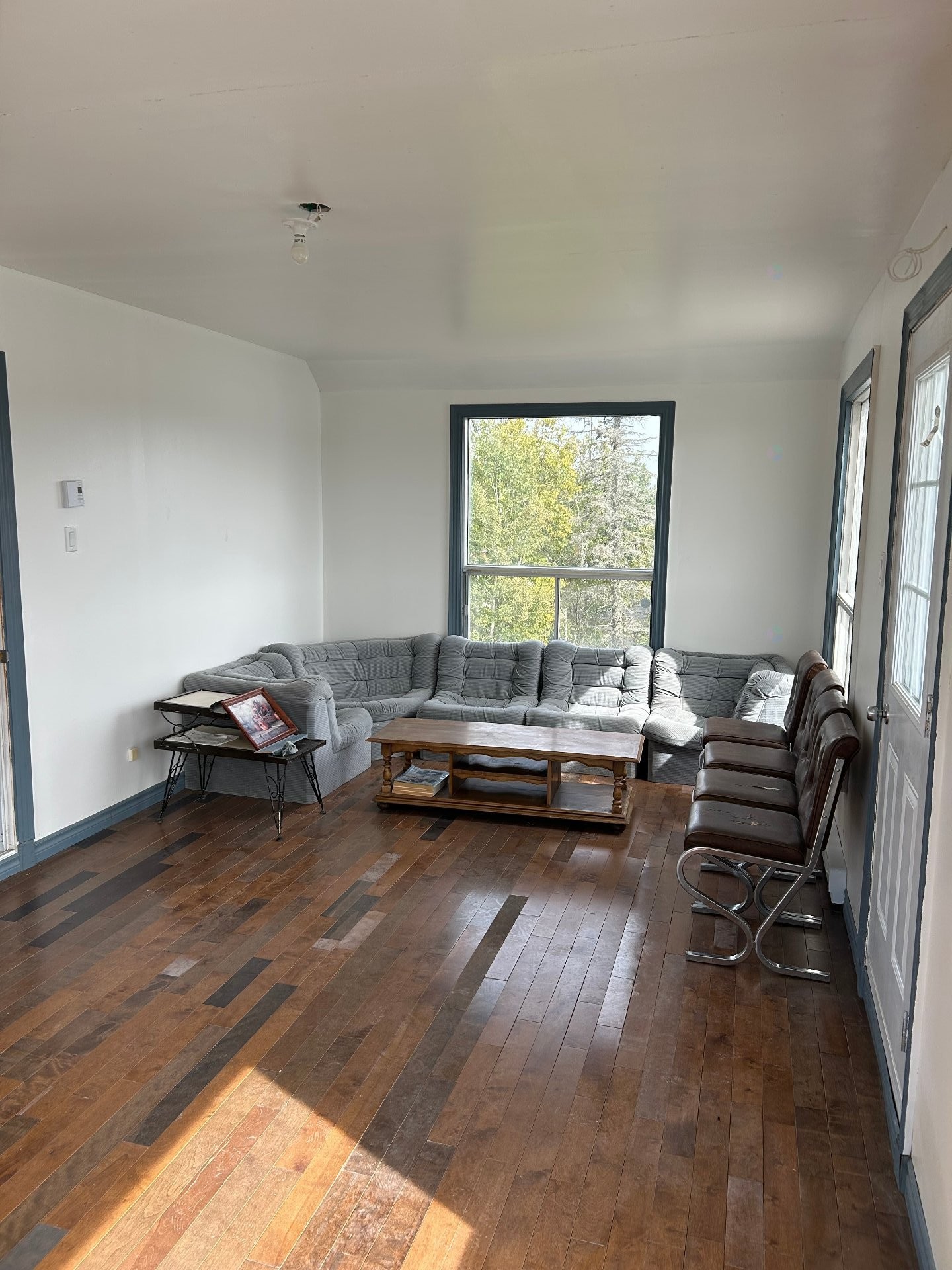 









245


Rue Fournier

,
Sept-Îles,




QC
G0G2B0

