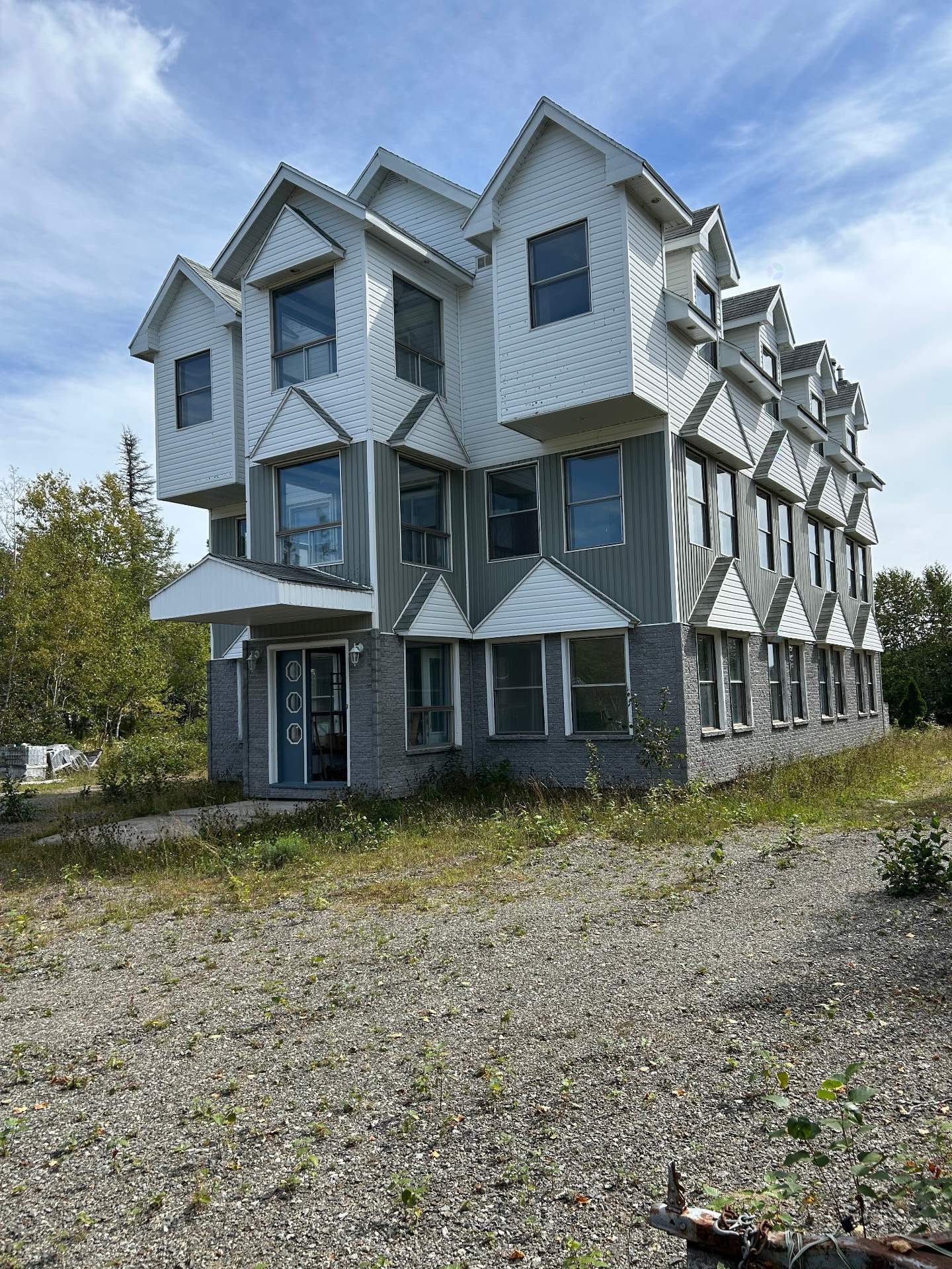 









245


Rue Fournier

,
Sept-Îles,




QC
G0G2B0

