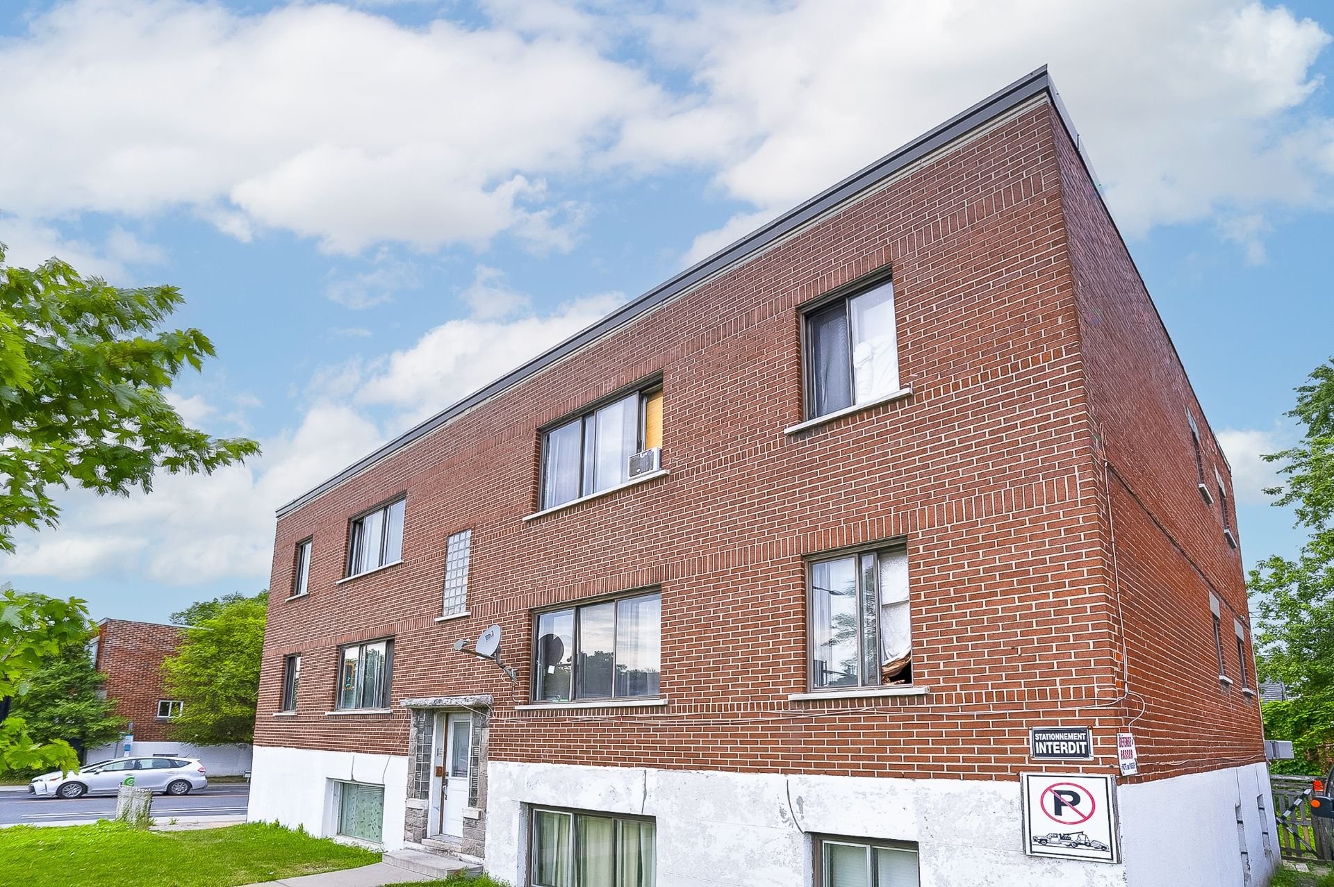 









7567


Boul. Pie-IX

,
Montréal (Villeray/Saint-Michel/Parc-Extension),




QC
H2A2G7

