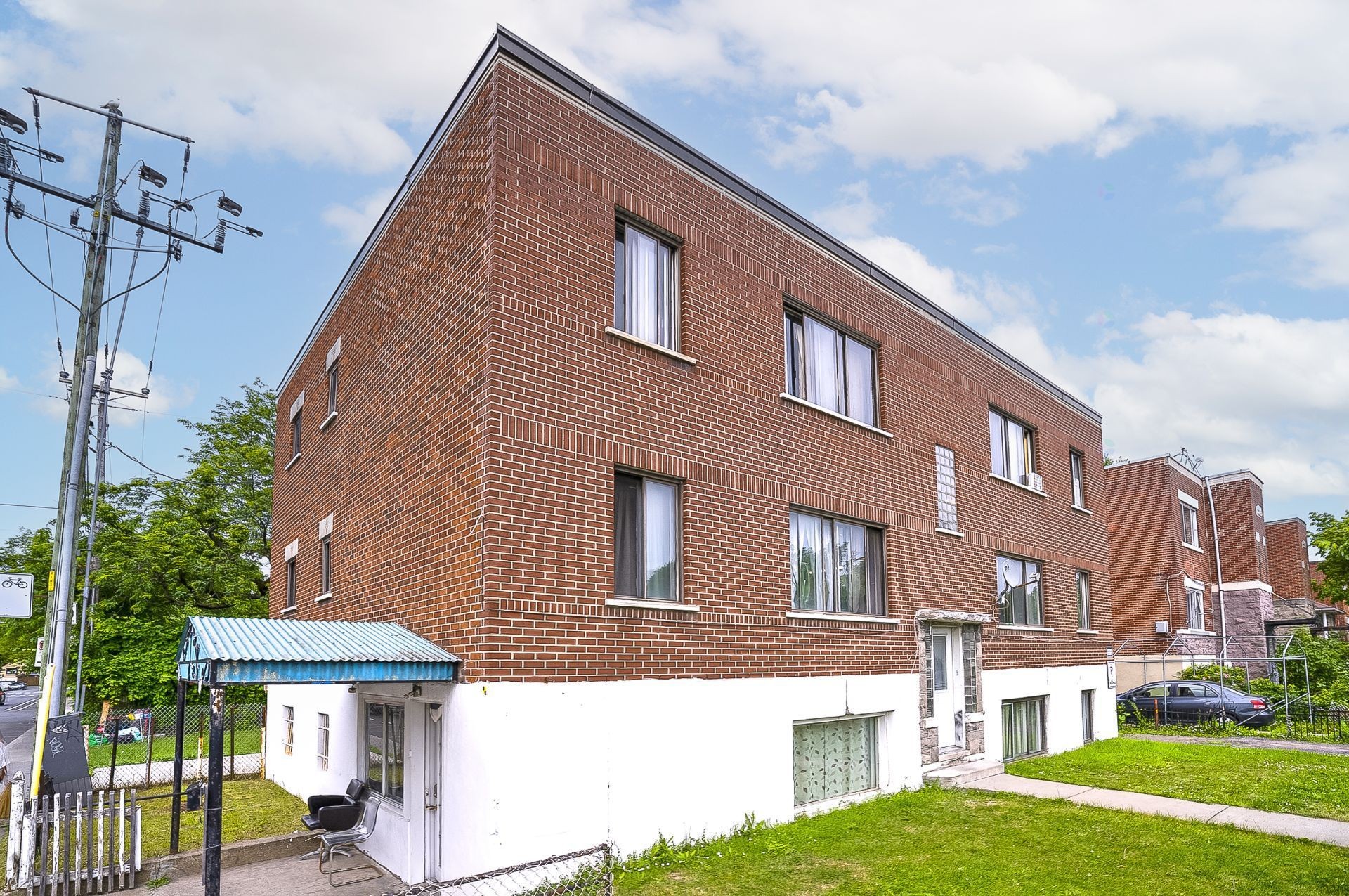 









7567


Boul. Pie-IX

,
Montréal (Villeray/Saint-Michel/Parc-Extension),




QC
H2A2G7

