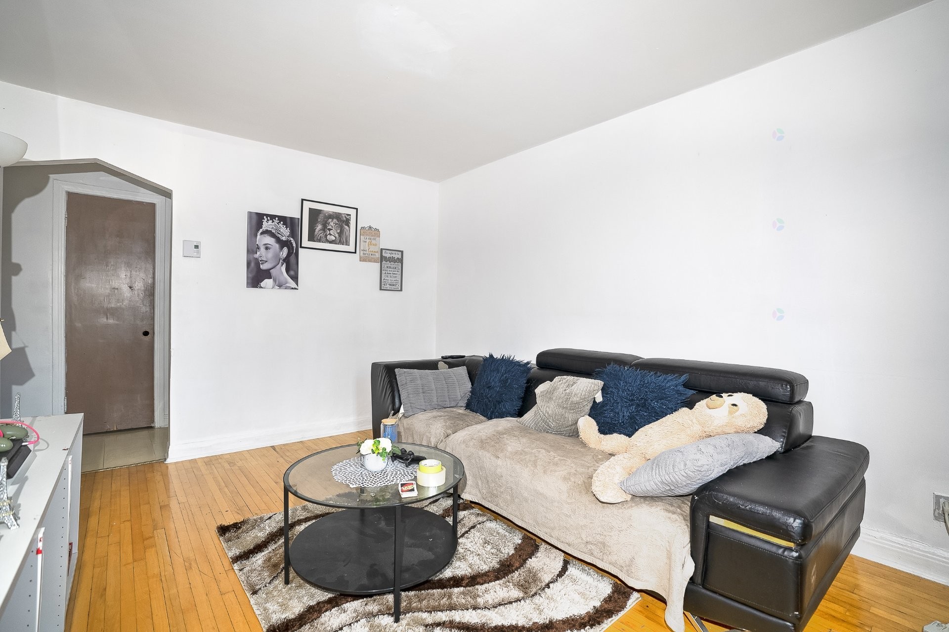 









7567


Boul. Pie-IX

,
Montréal (Villeray/Saint-Michel/Parc-Extension),




QC
H2A2G7

