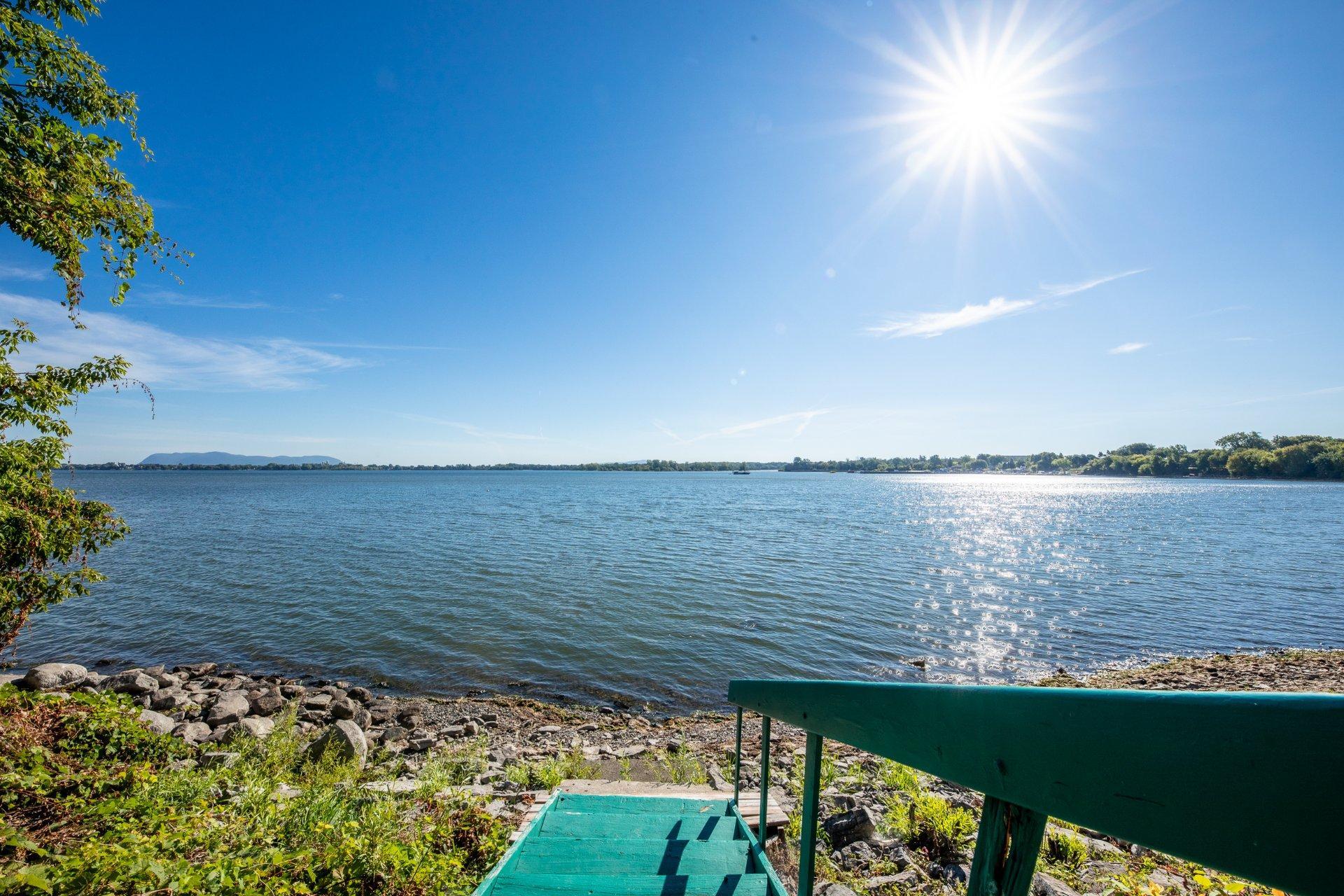 









110


Rue Martel

,
Chambly,




QC
J3L1V3

