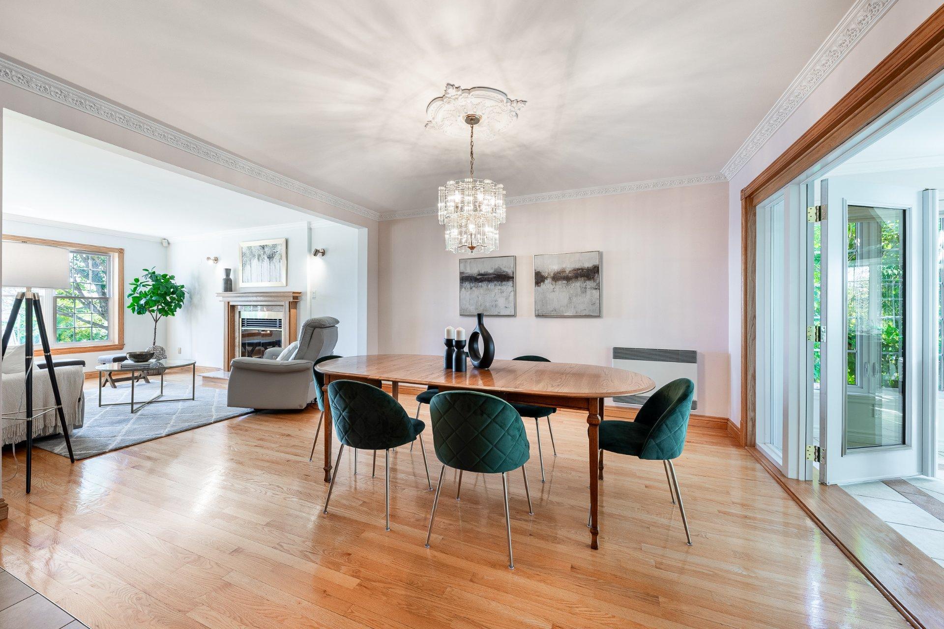 









110


Rue Martel

,
Chambly,




QC
J3L1V3

