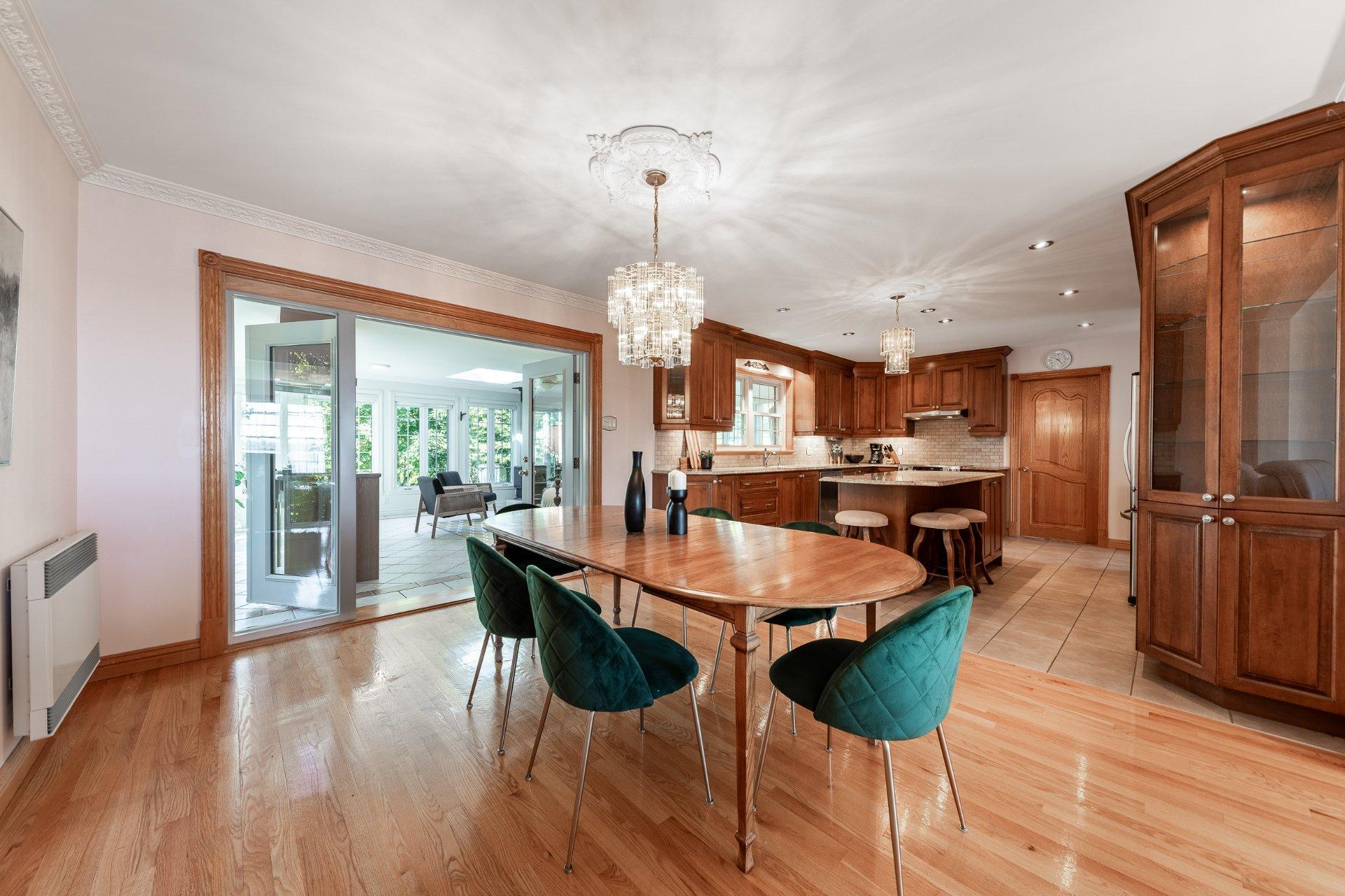 









110


Rue Martel

,
Chambly,




QC
J3L1V3

