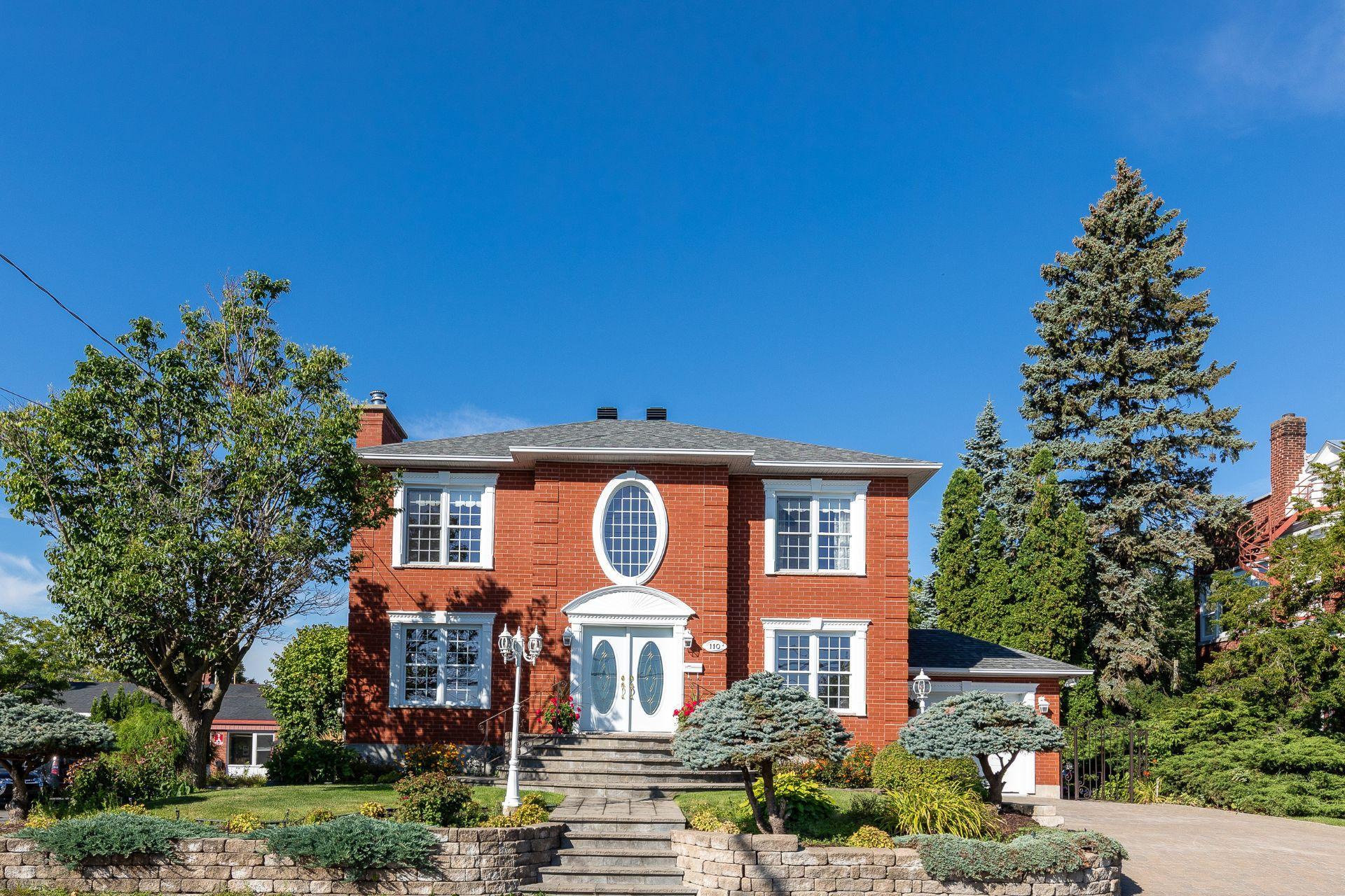 









110


Rue Martel

,
Chambly,




QC
J3L1V3

