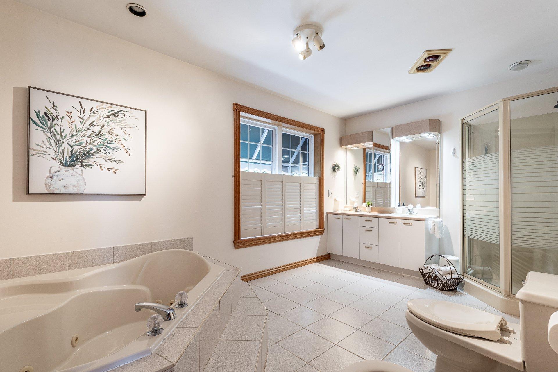 









110


Rue Martel

,
Chambly,




QC
J3L1V3

