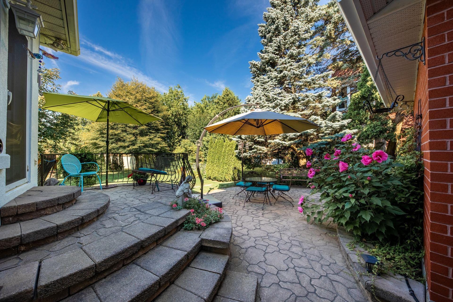 









110


Rue Martel

,
Chambly,




QC
J3L1V3

