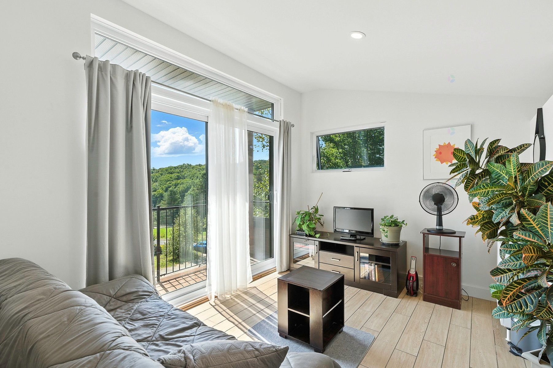 









1696


Ch. Chapleau

,
Nominingue,




QC
J0W1R0

