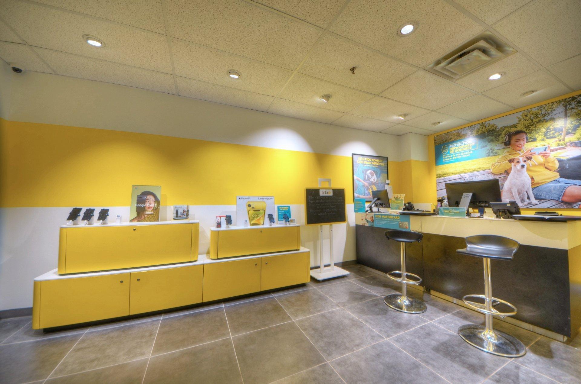 









1111


Rue St-Urbain

, R19,
Montréal (Ville-Marie),




QC
H2Z1Y6

