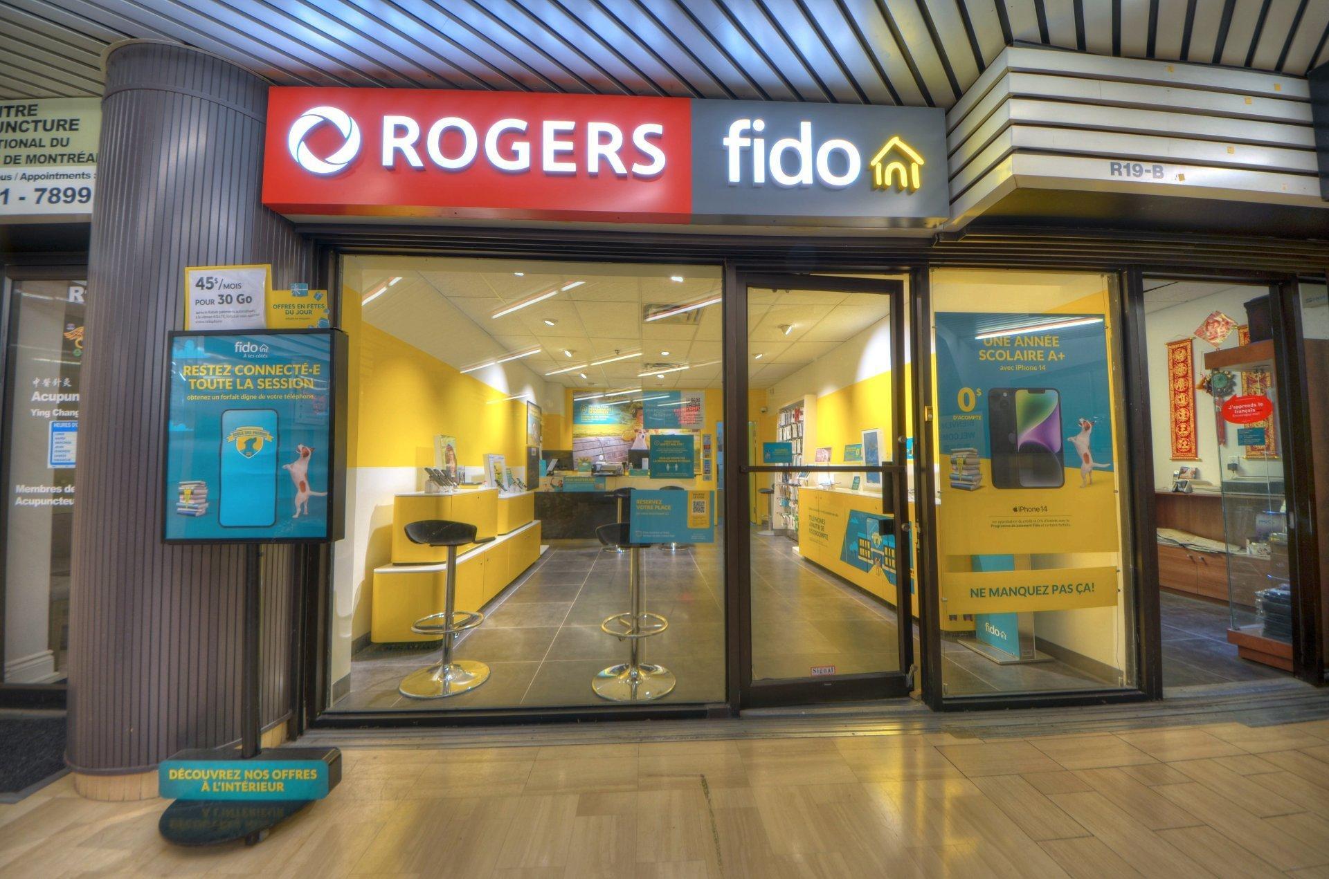 









1111


Rue St-Urbain

, R19,
Montréal (Ville-Marie),




QC
H2Z1Y6

