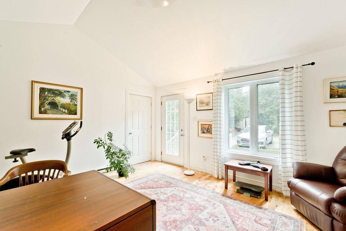









998Z


Rue Principale

,
Lawrenceville,







QC
J0E1W0

