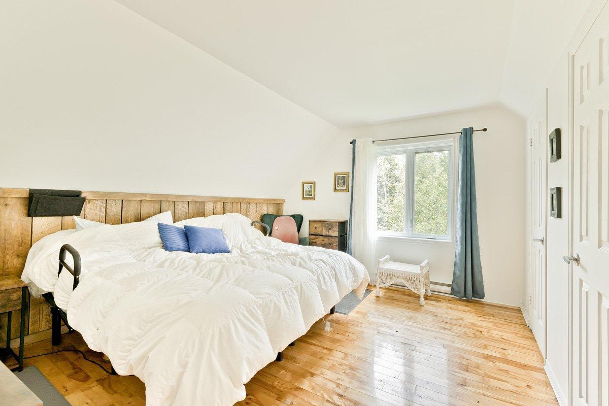 









998Z


Rue Principale

,
Lawrenceville,







QC
J0E1W0

