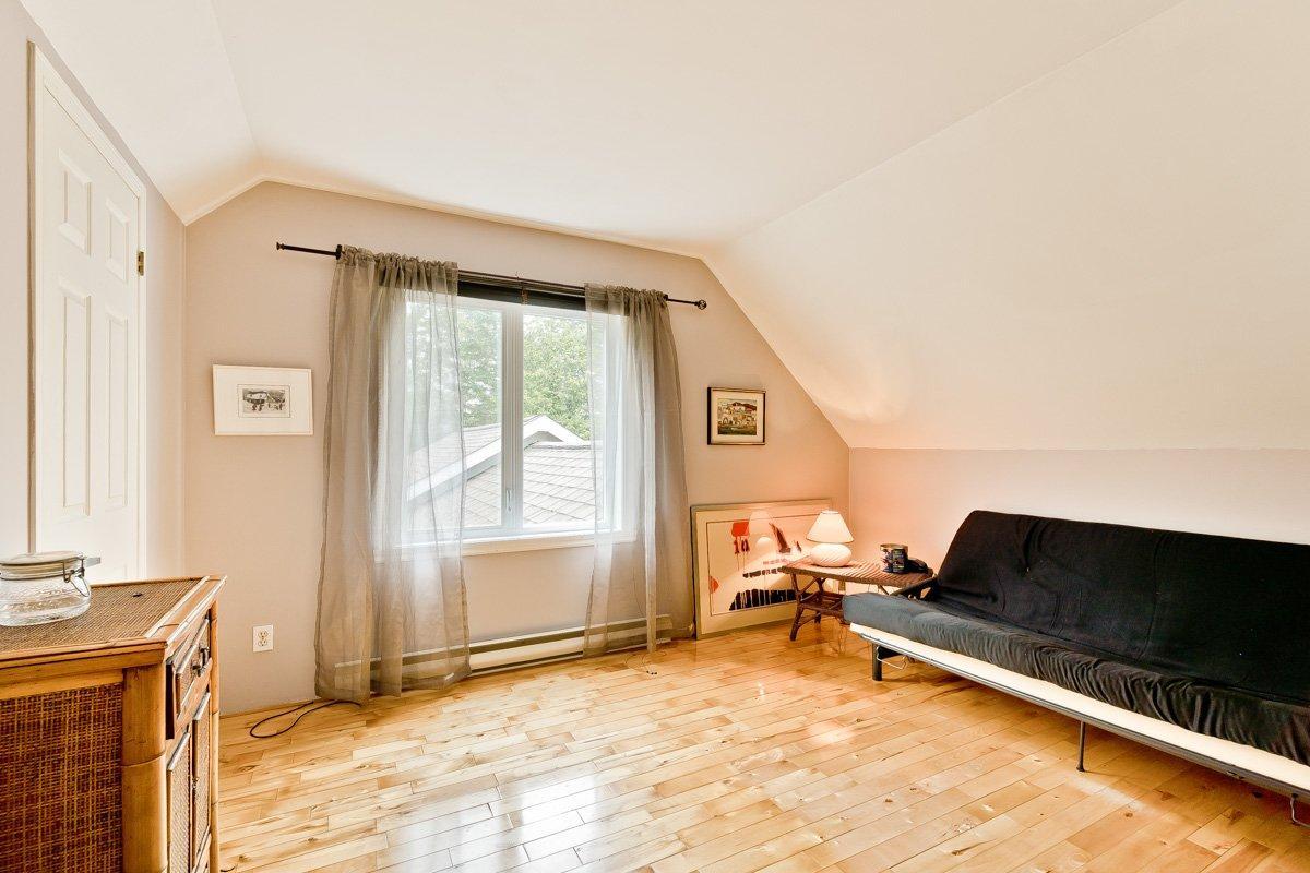 









998Z


Rue Principale

,
Lawrenceville,







QC
J0E1W0

