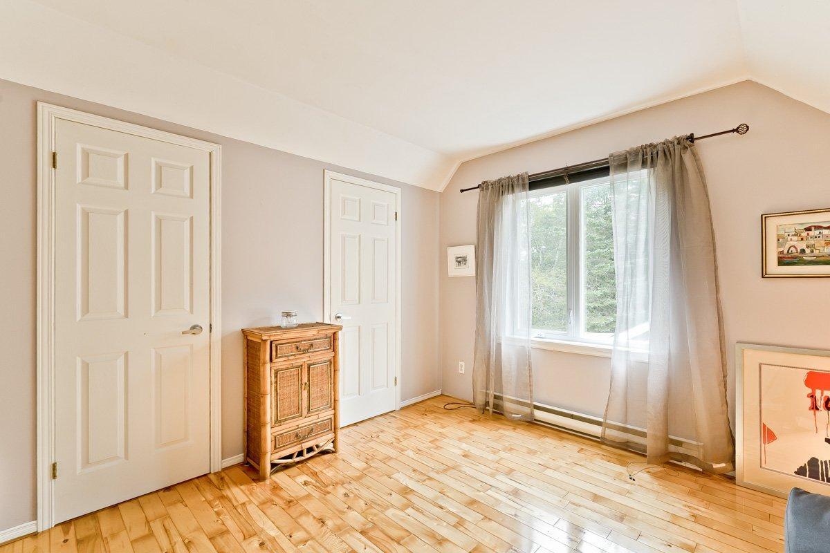 









998Z


Rue Principale

,
Lawrenceville,







QC
J0E1W0

