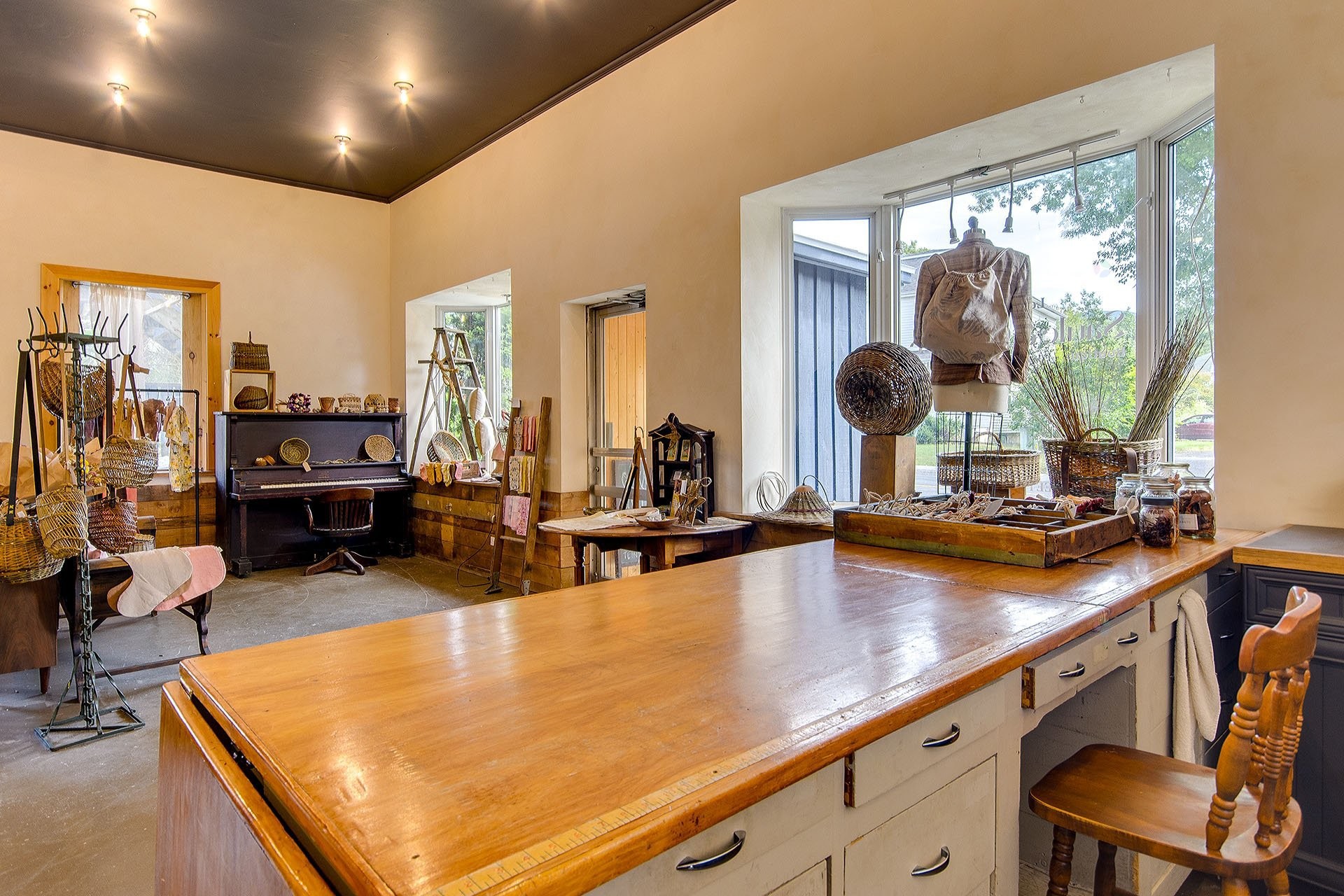 









35


Rue Principale S.

,
Sutton,




QC
J0E2K0

