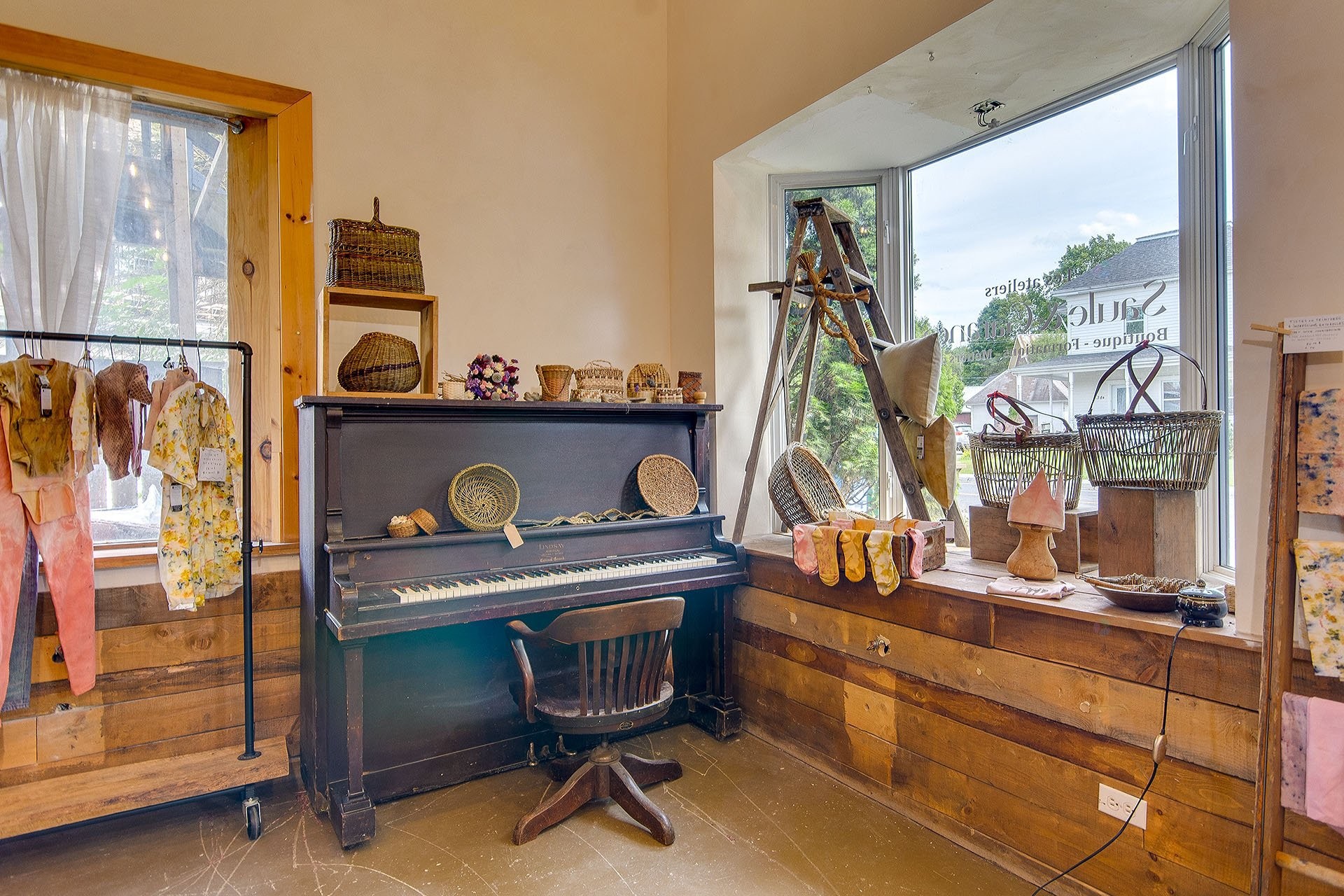 









35


Rue Principale S.

,
Sutton,




QC
J0E2K0

