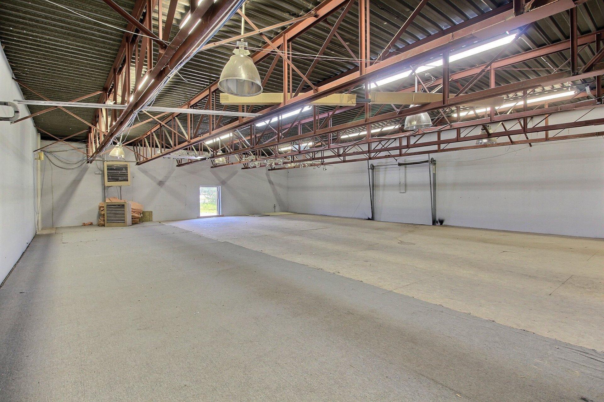 









2694

 - A


Rue Sherbrooke

,
Magog,




QC
J1X4G1

