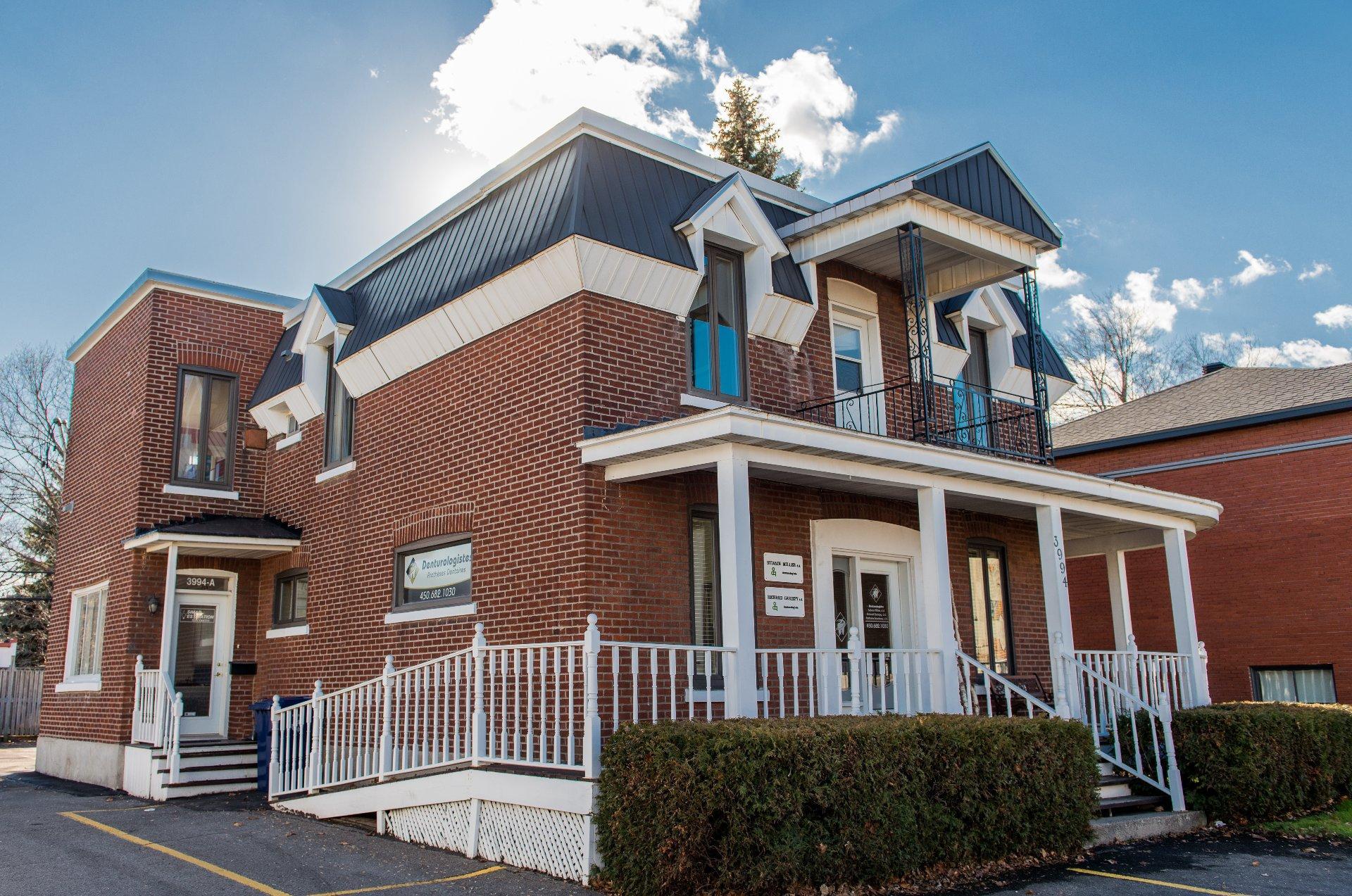 









3994

 - 3994B


Boul. St-Martin O.

,
Laval (Chomedey),




QC
H7T1B8

