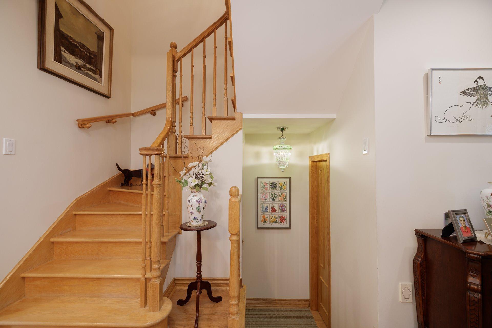 









100


Crois. Michael

,
Beaconsfield,




QC
H9W2C6

