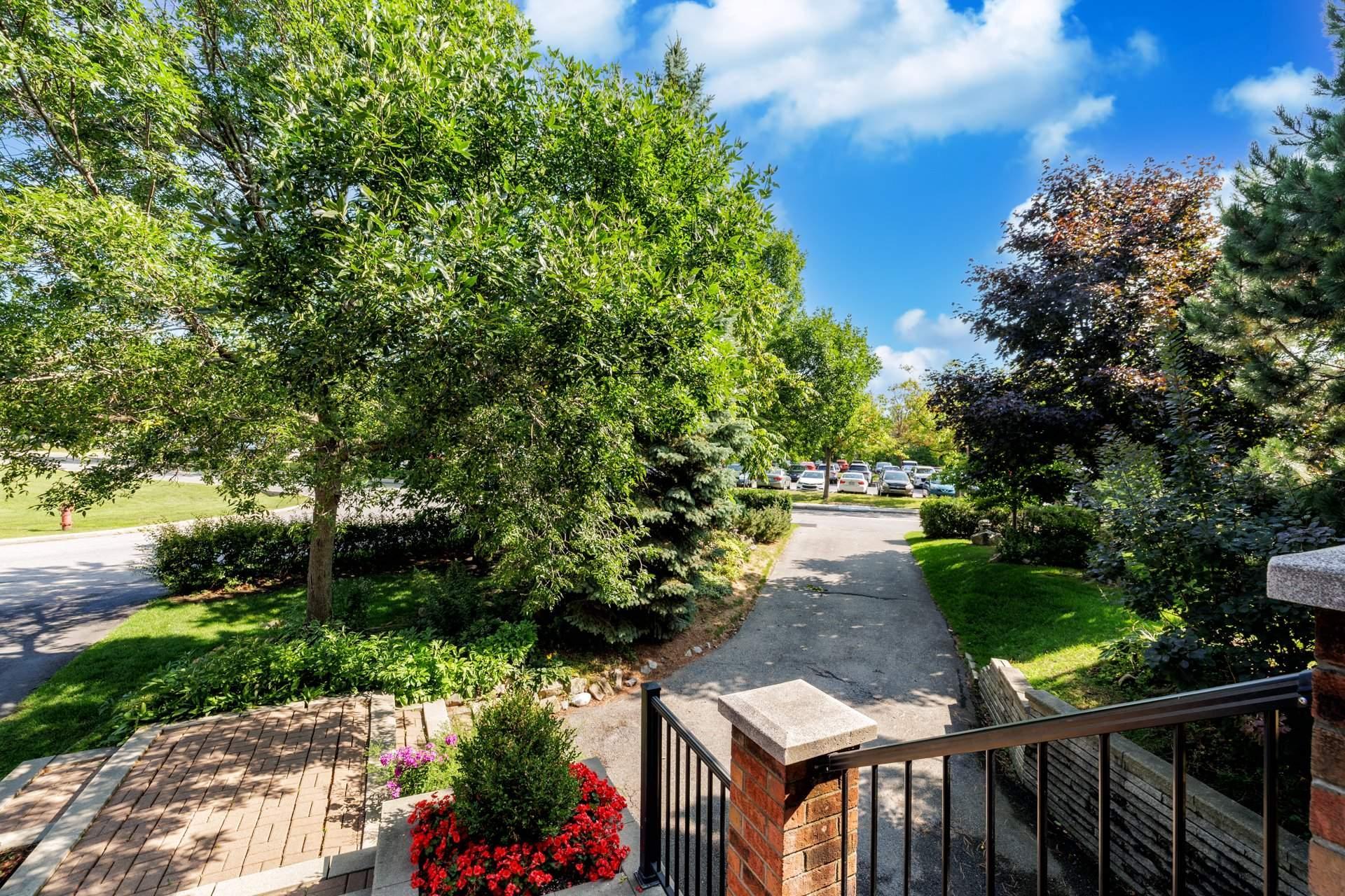 









100


Crois. Michael

,
Beaconsfield,




QC
H9W2C6


