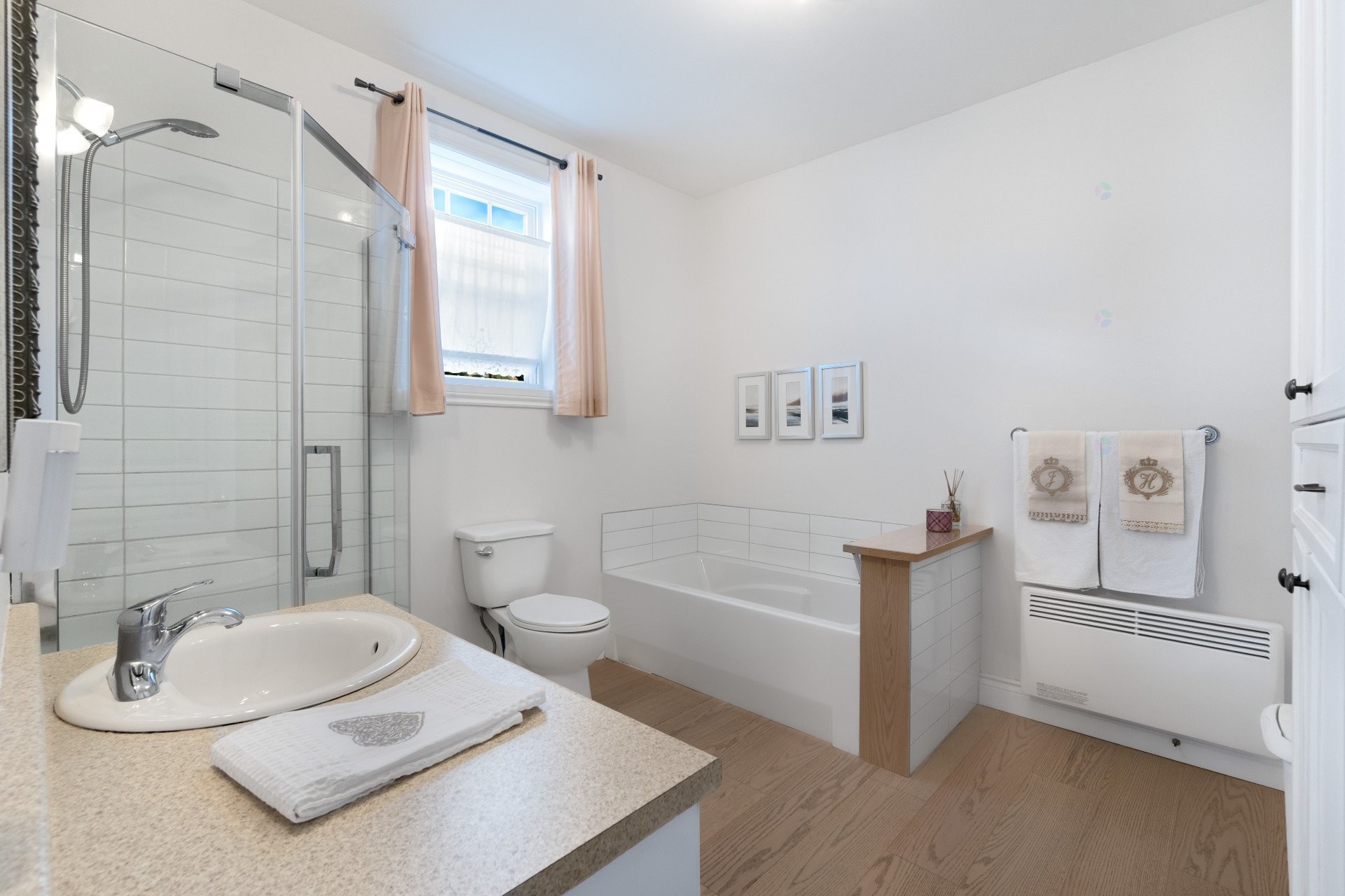 









1063


Rue du Bruant-des-Marais

,
Magog,




QC
J1X7S5

