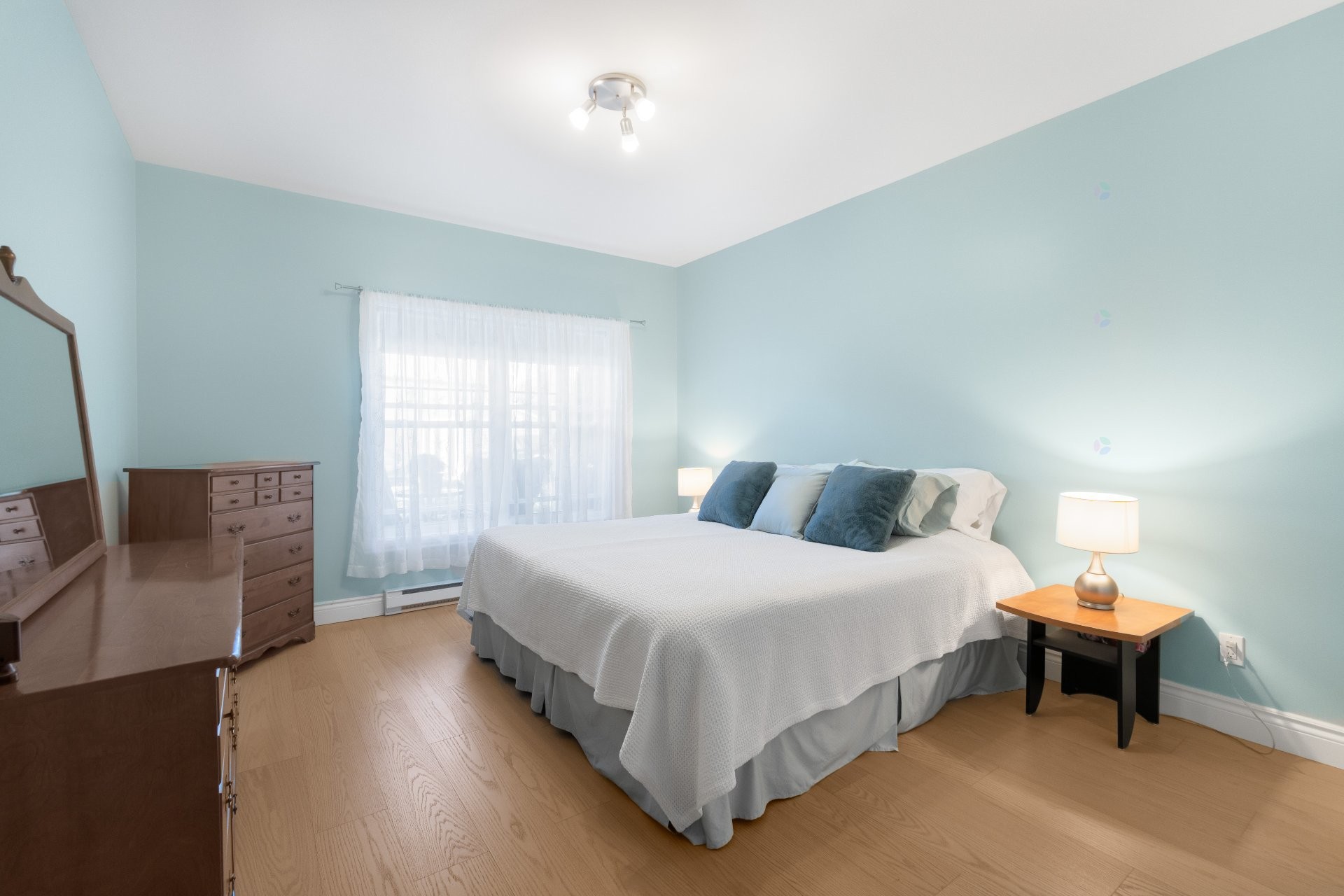 









1063


Rue du Bruant-des-Marais

,
Magog,




QC
J1X7S5

