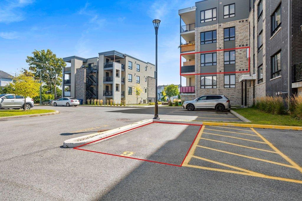 









7705


Boul. St-Martin O.

, 205,
Laval (Sainte-Dorothée),




QC
H7X0E9


