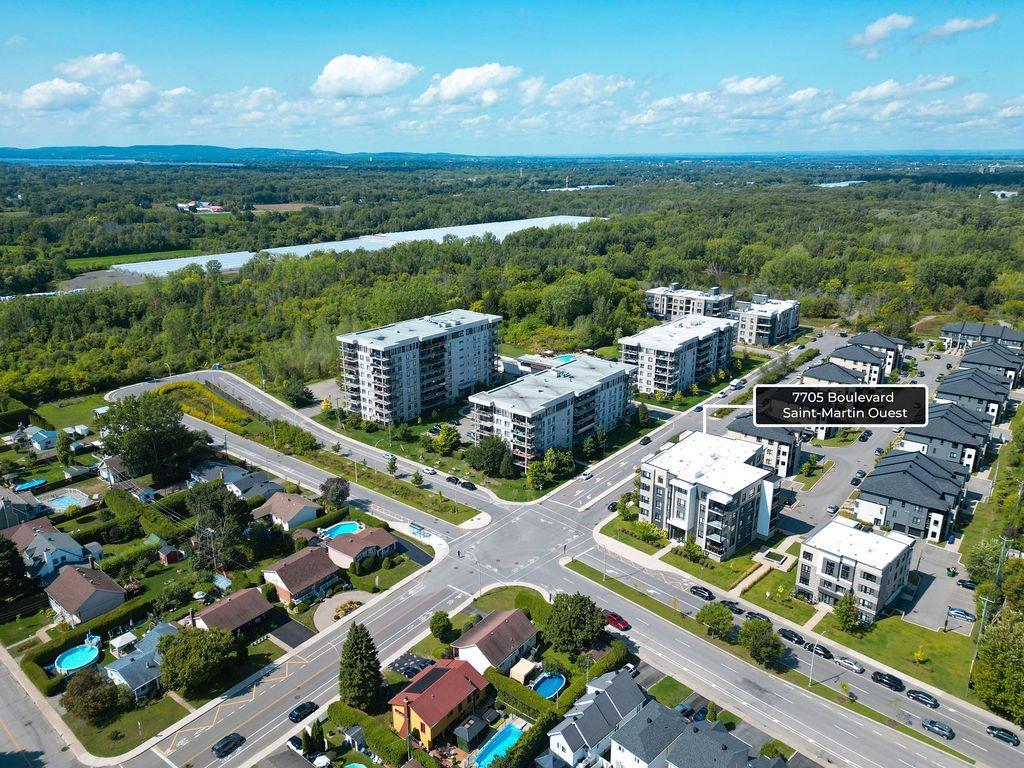 









7705


Boul. St-Martin O.

, 205,
Laval (Sainte-Dorothée),




QC
H7X0E9

