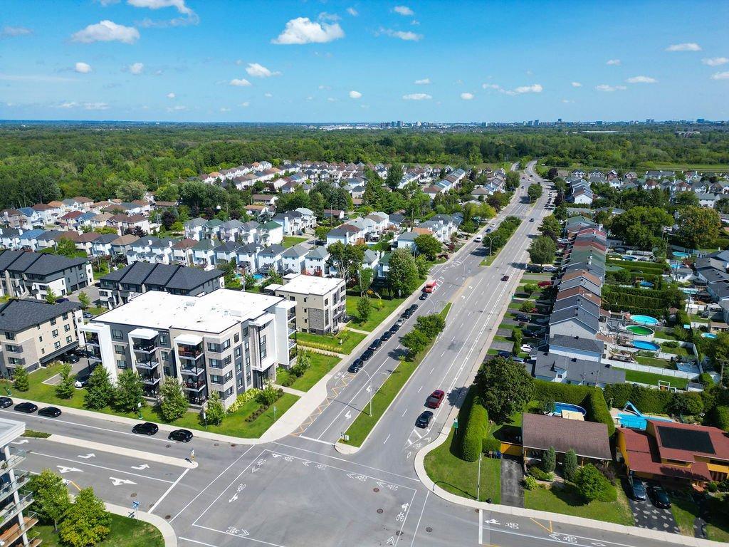 









7705


Boul. St-Martin O.

, 205,
Laval (Sainte-Dorothée),




QC
H7X0E9

