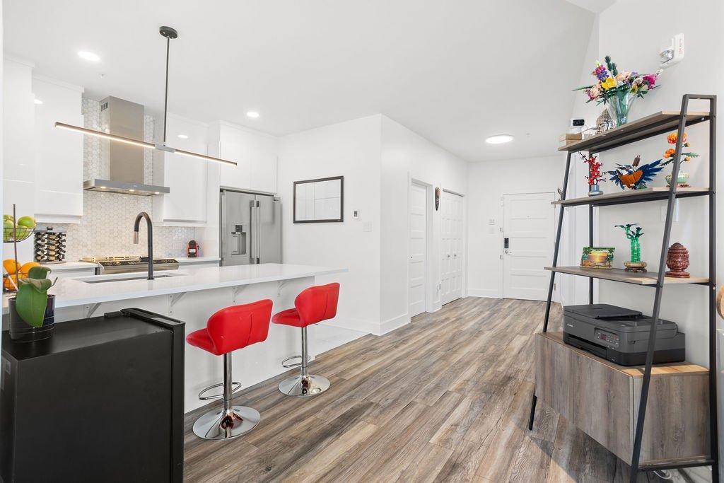 









7705


Boul. St-Martin O.

, 205,
Laval (Sainte-Dorothée),




QC
H7X0E9

